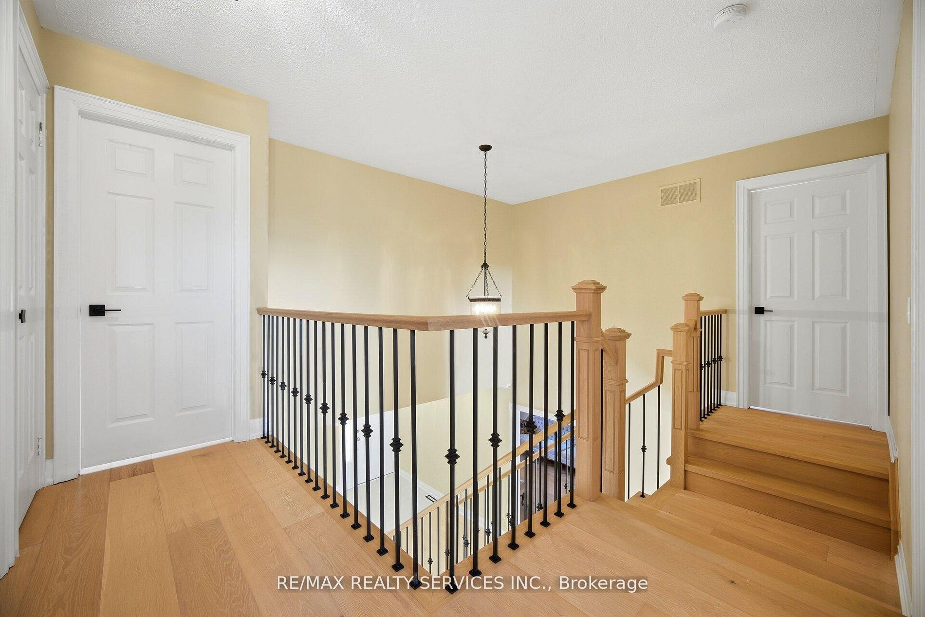 23 Newbury Crescent Property Photo 23