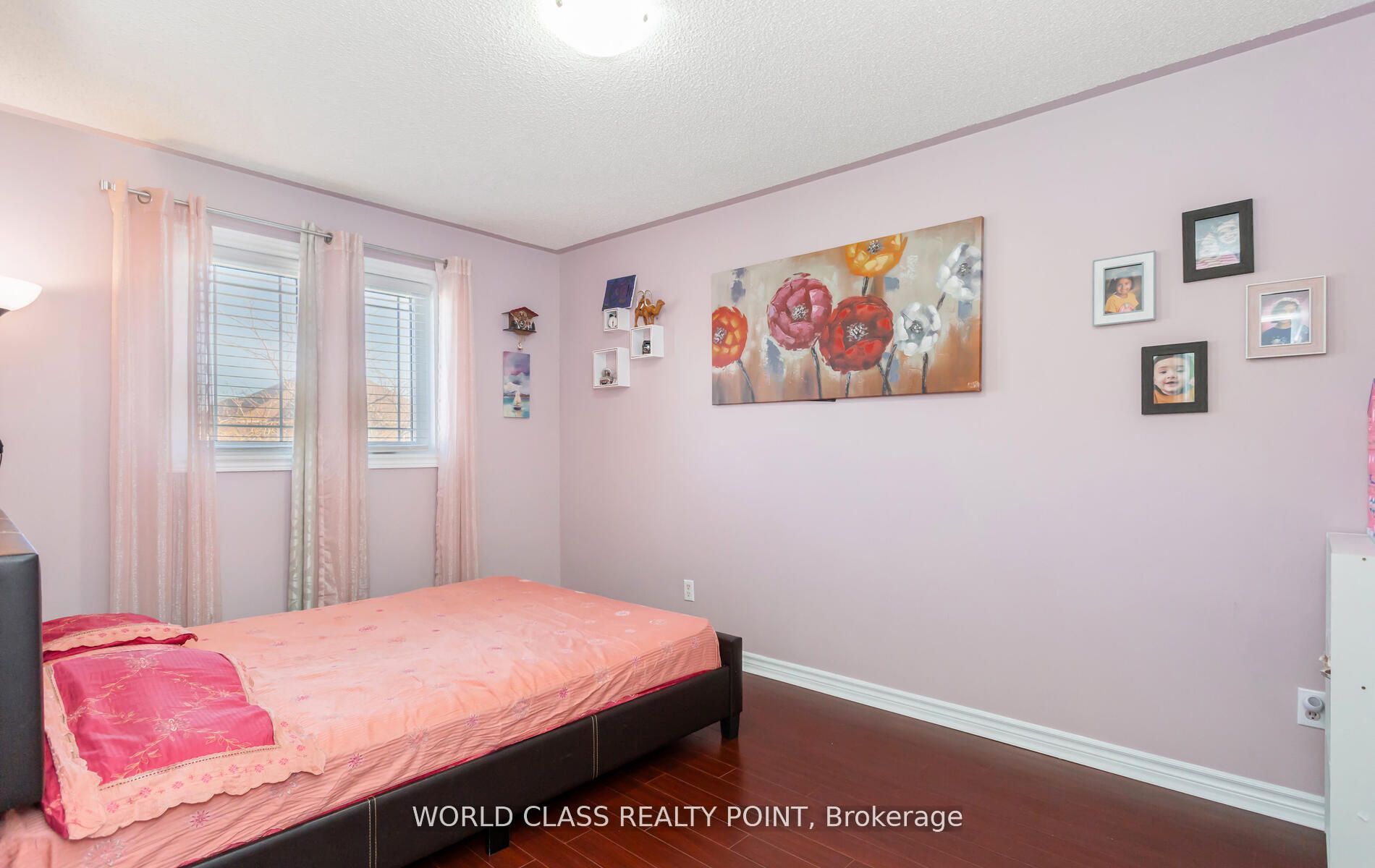 17 Manett Crescent E Property Photo 28
