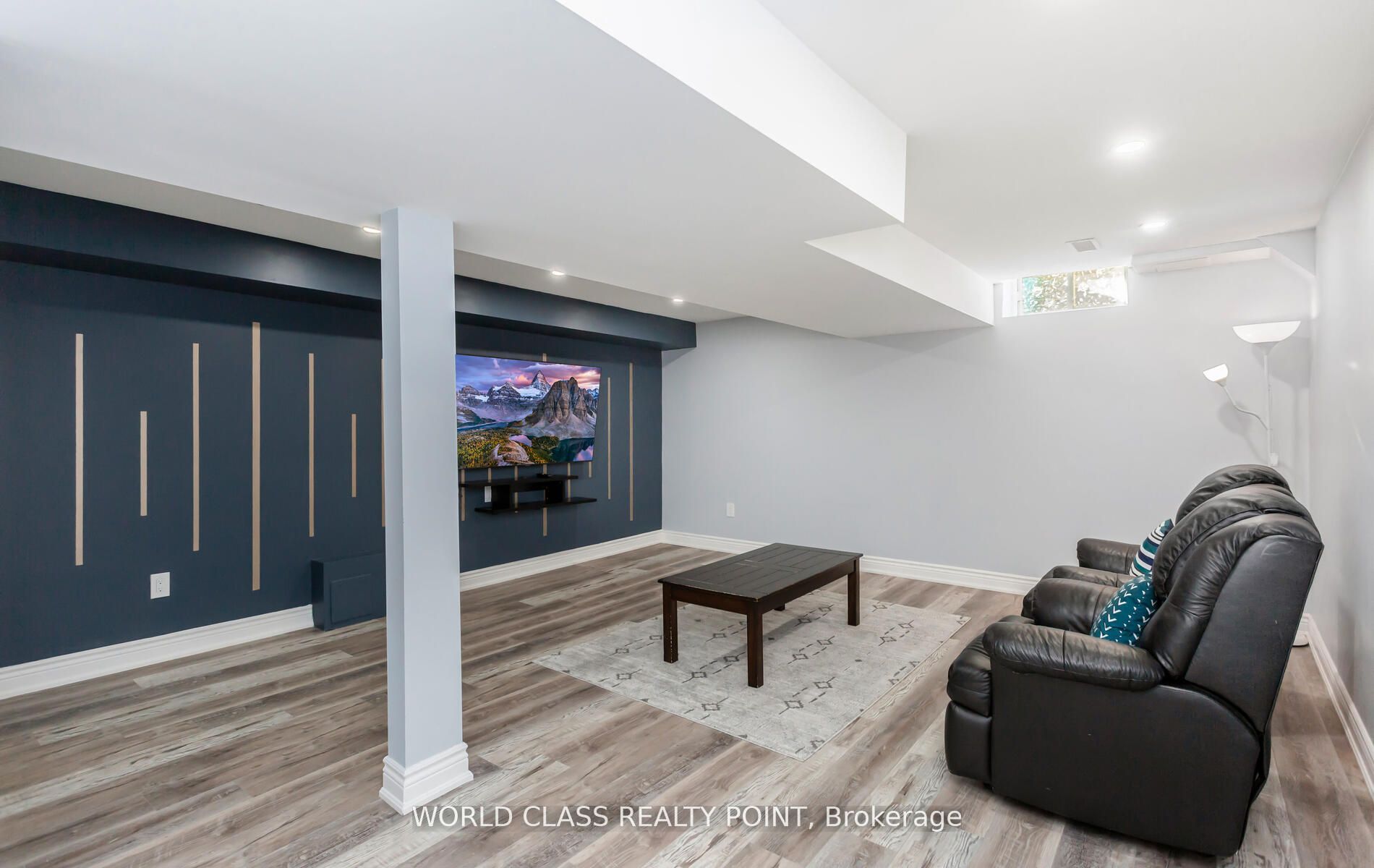 17 Manett Crescent E Property Photo 35