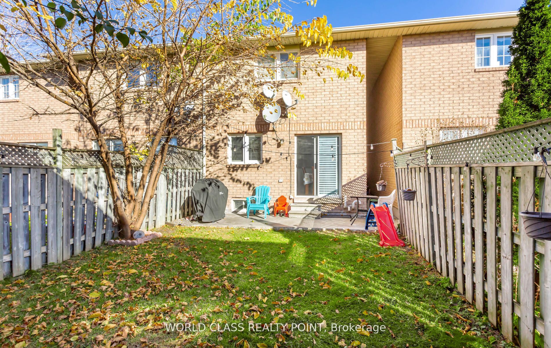 17 Manett Crescent E Property Photo 40
