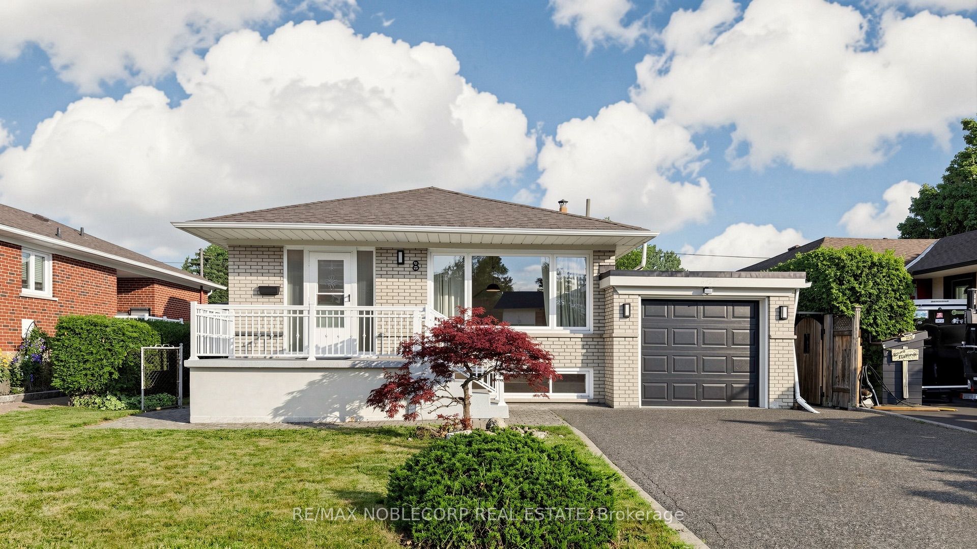 8 Summerfield Crescent Property Photo 1
