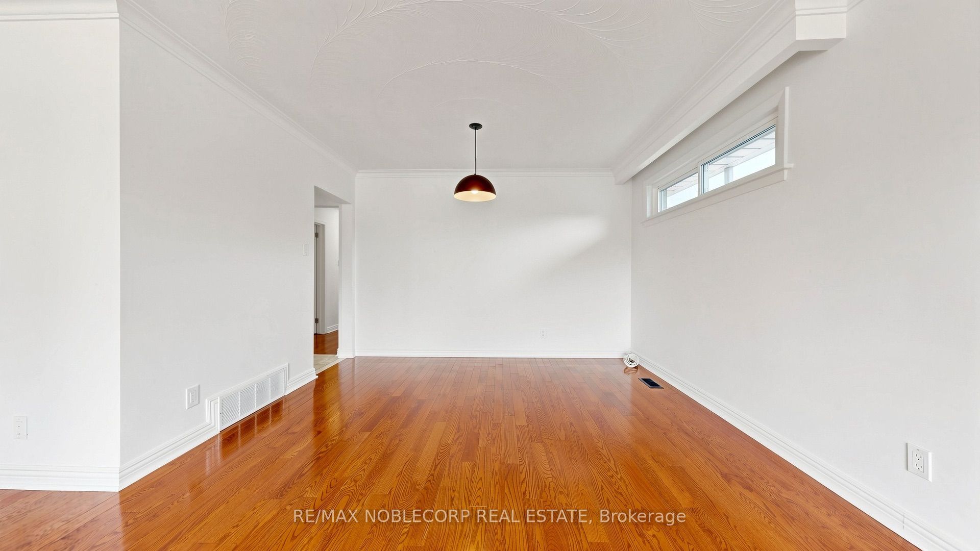 8 Summerfield Crescent Property Photo 14