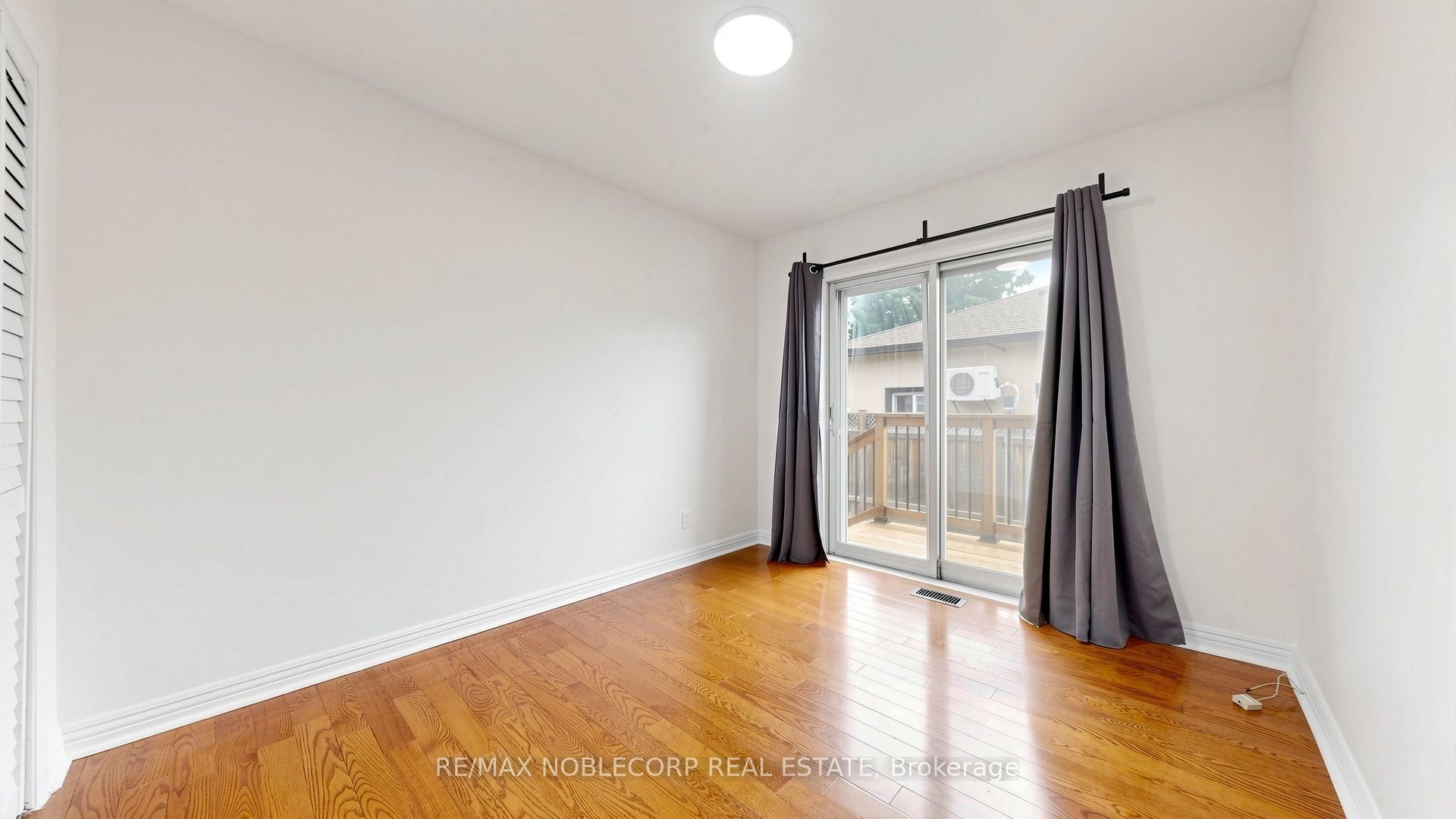 8 Summerfield Crescent Property Photo 22