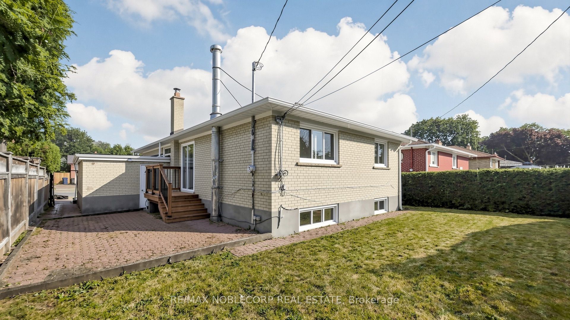 8 Summerfield Crescent Property Photo 40