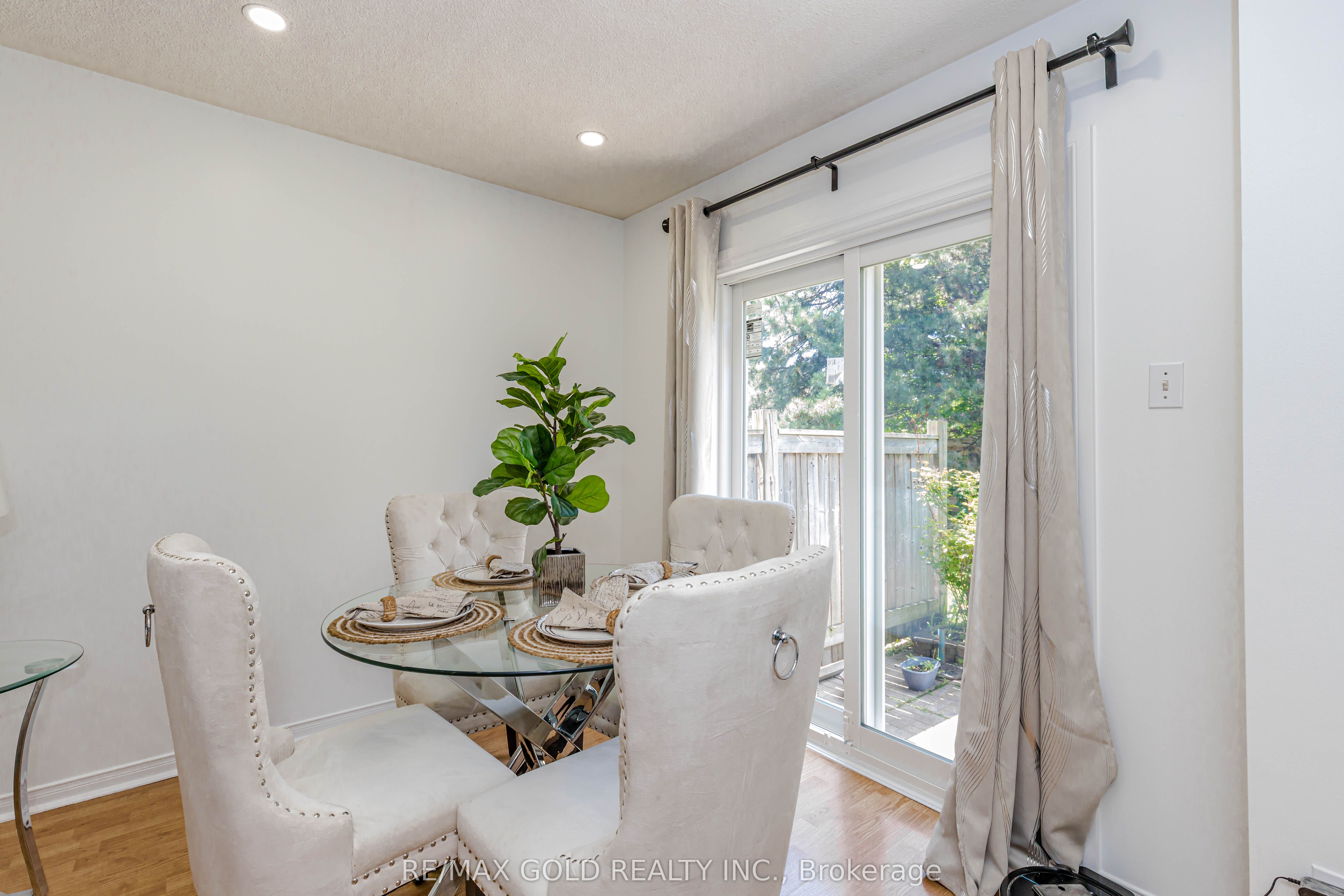 52 Wickstead Court Property Photo 12