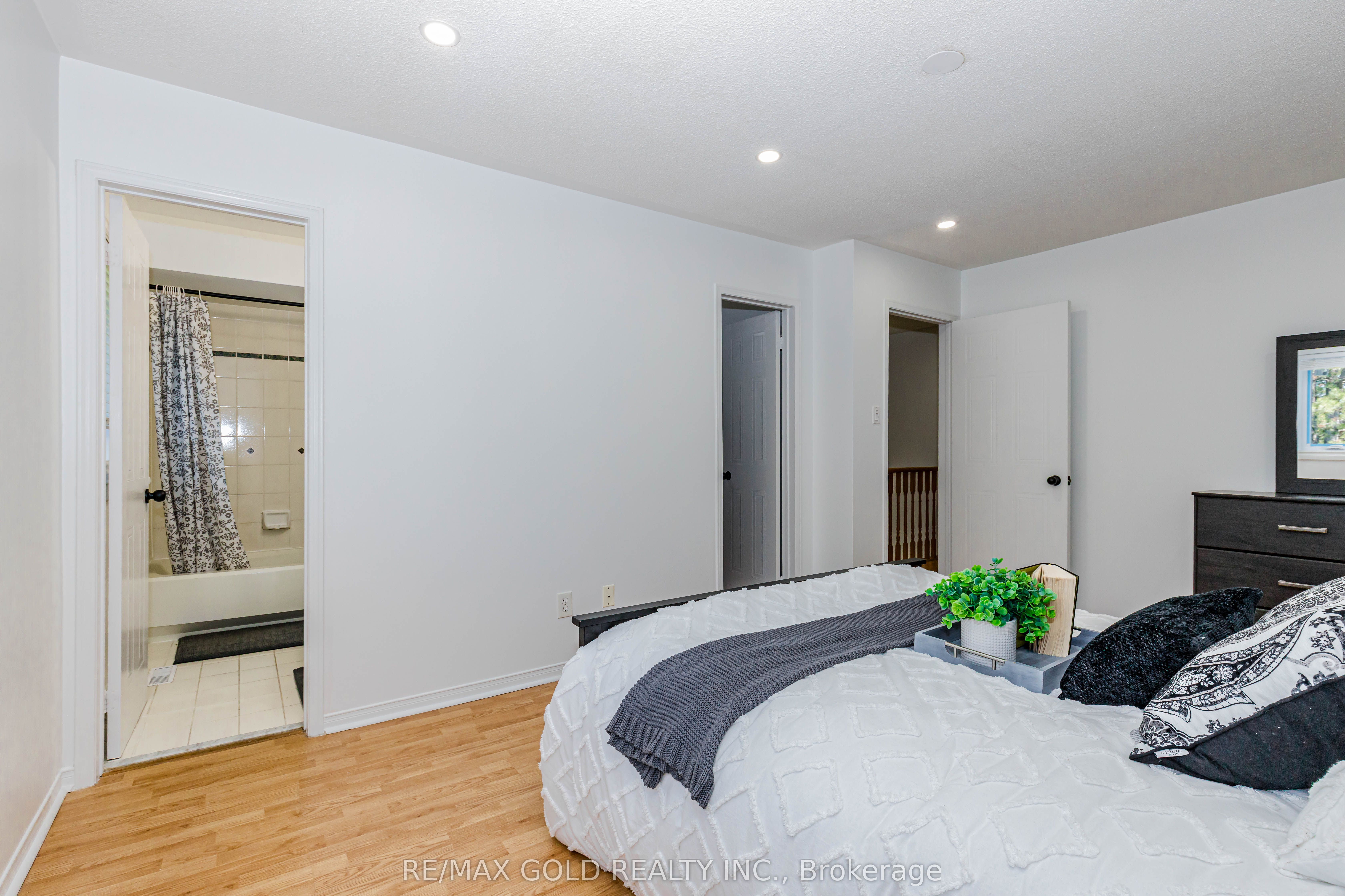 52 Wickstead Court Property Photo 24