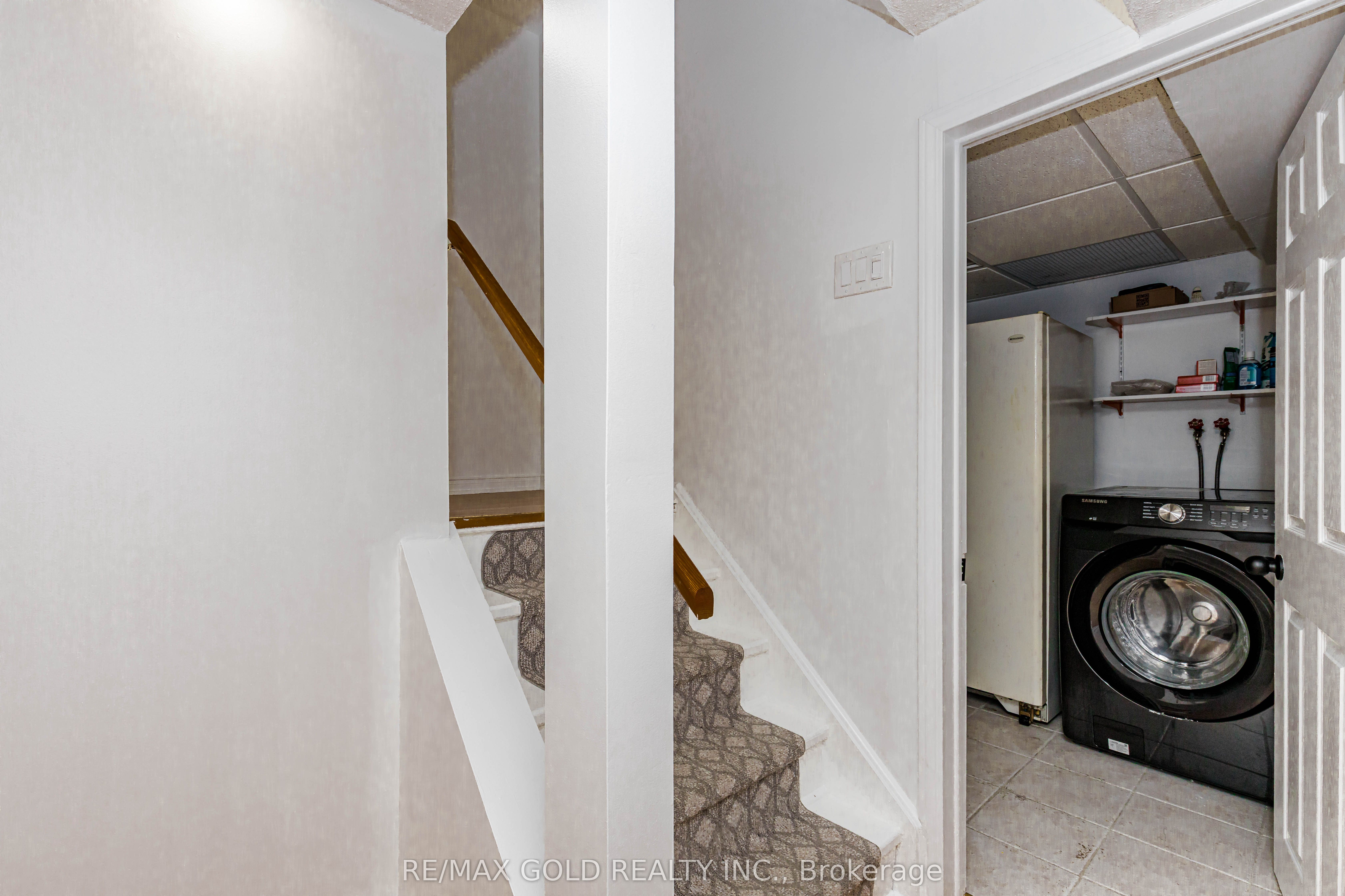 52 Wickstead Court Property Photo 33