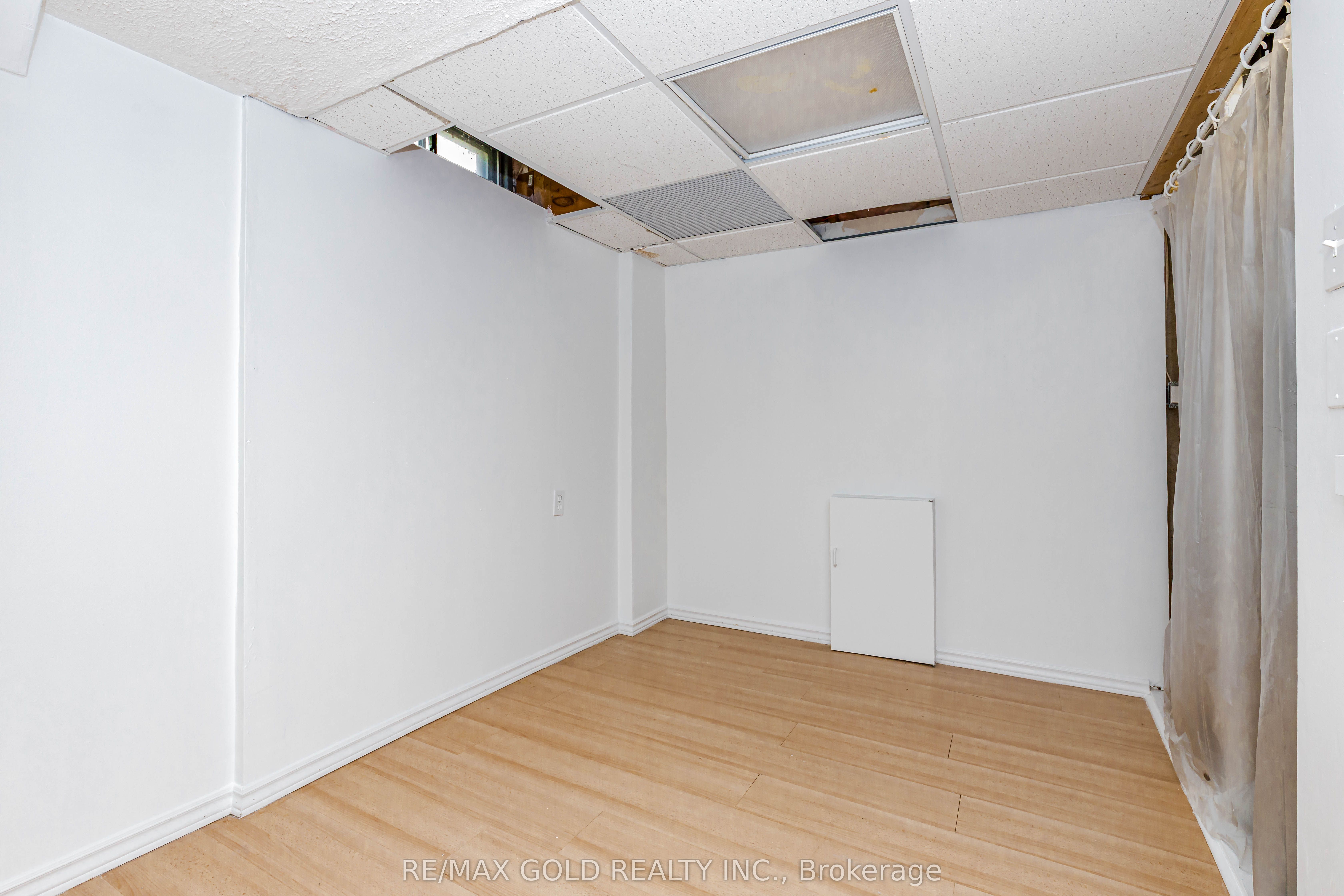 52 Wickstead Court Property Photo 37