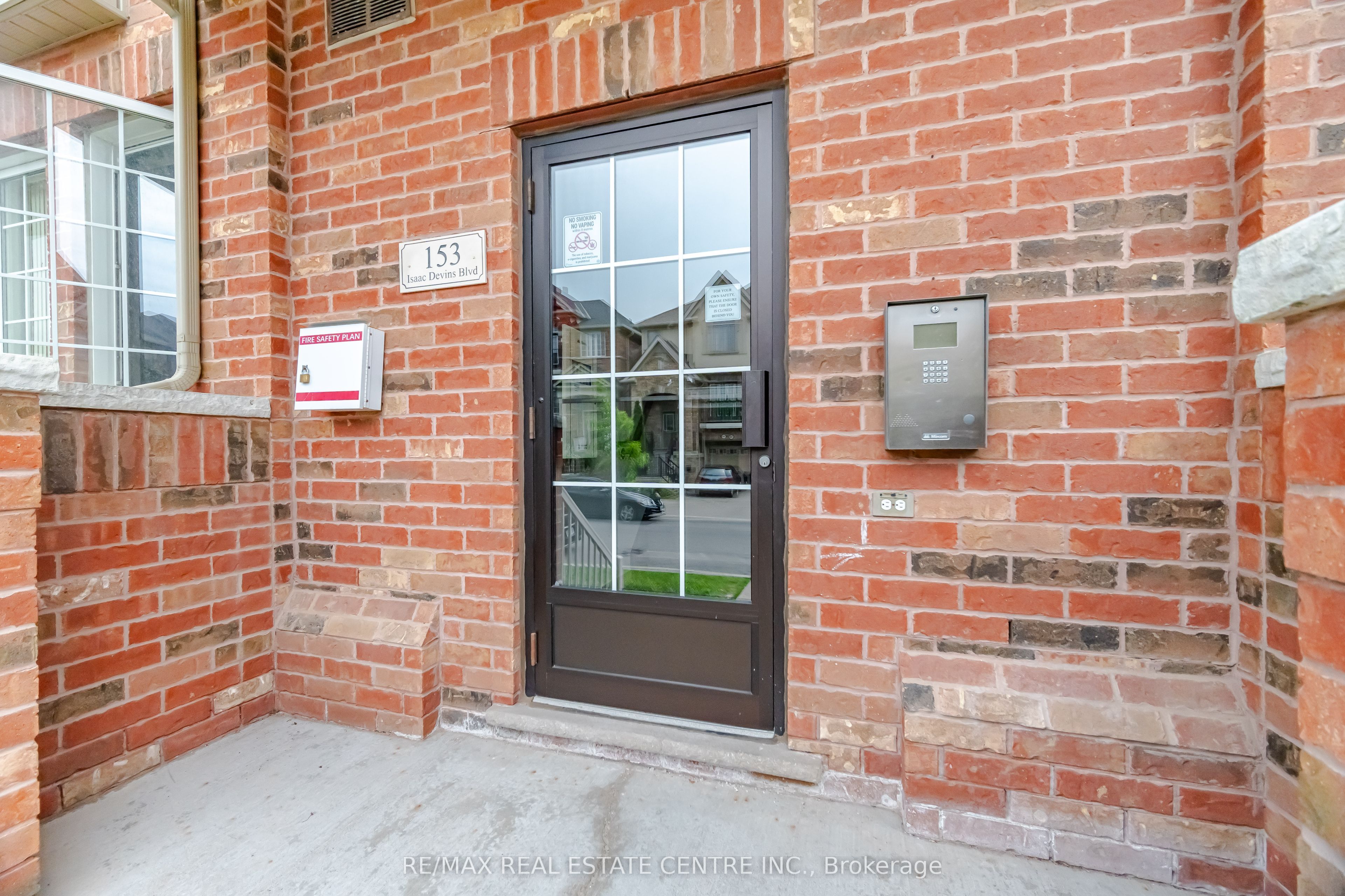 153 Isaac Devins Boulevard 2 Property Photo 4