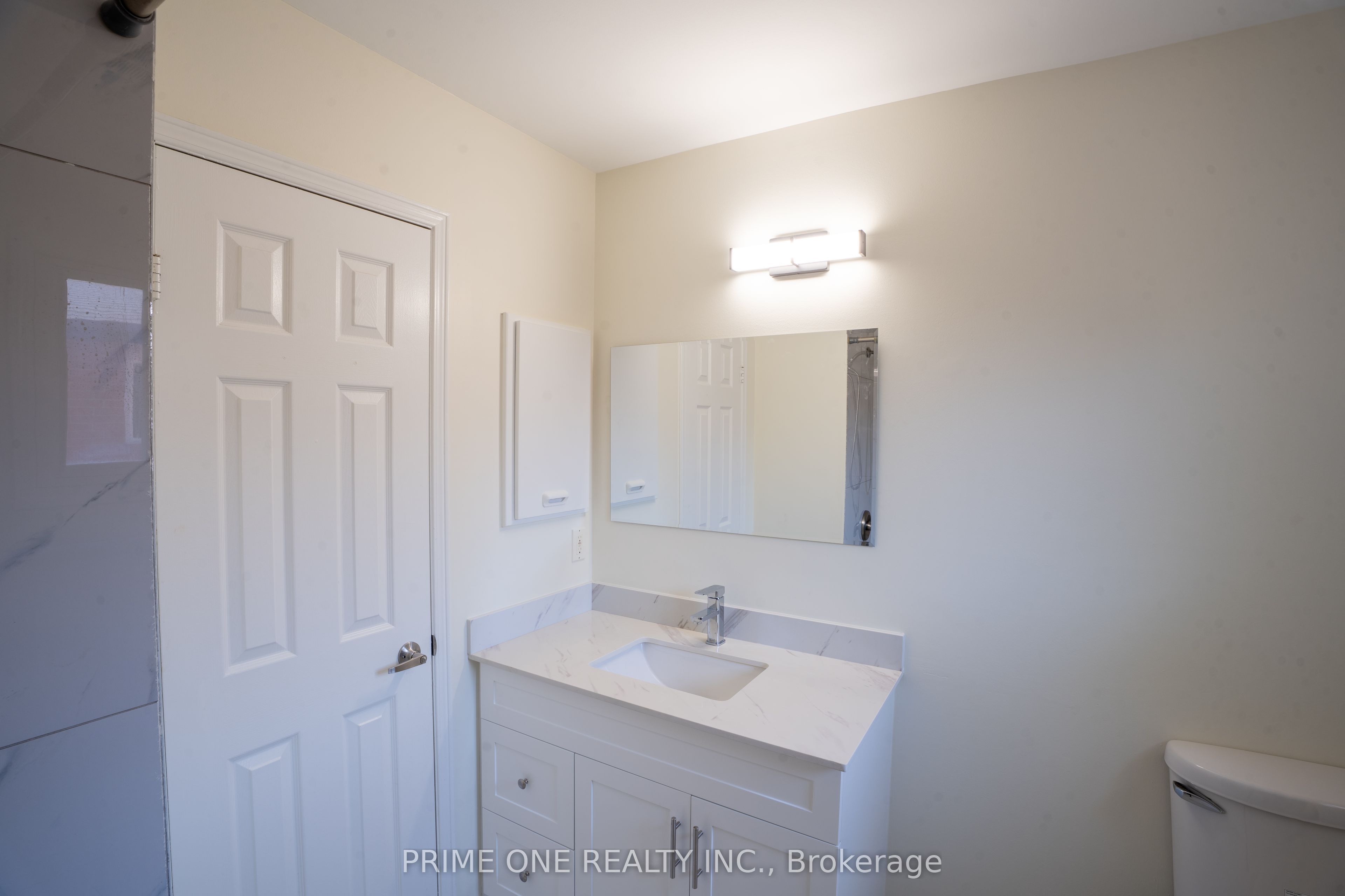 3290 Cambourne Crescent Property Photo 32
