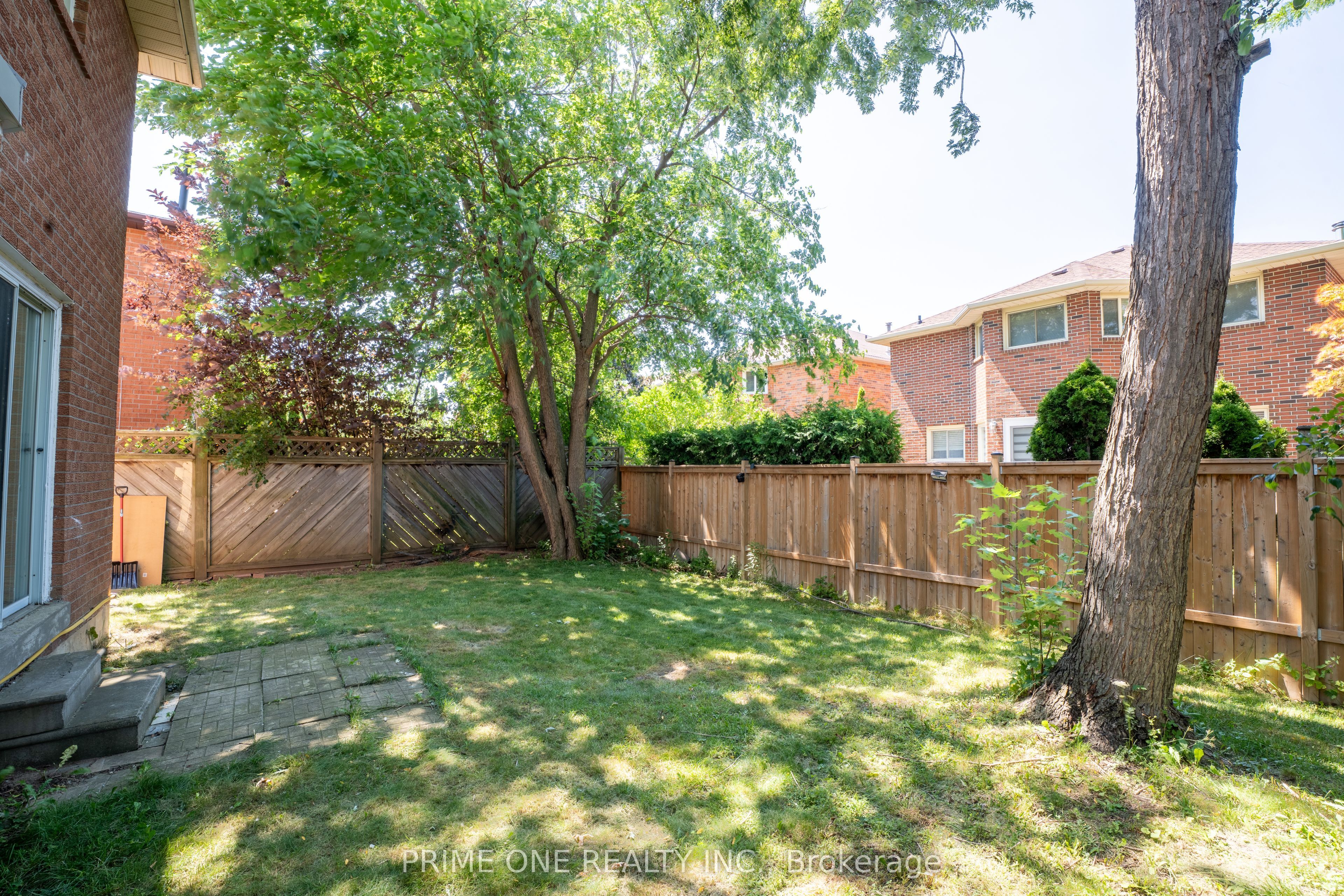 3290 Cambourne Crescent Property Photo 44