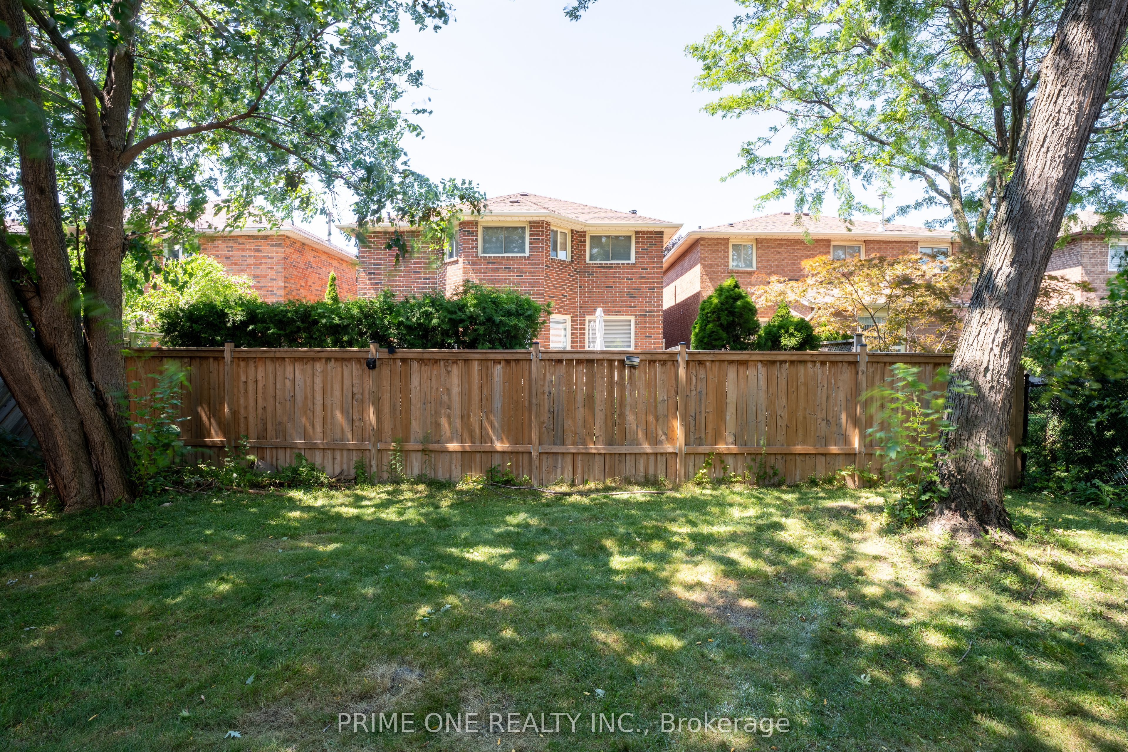 3290 Cambourne Crescent Property Photo 45