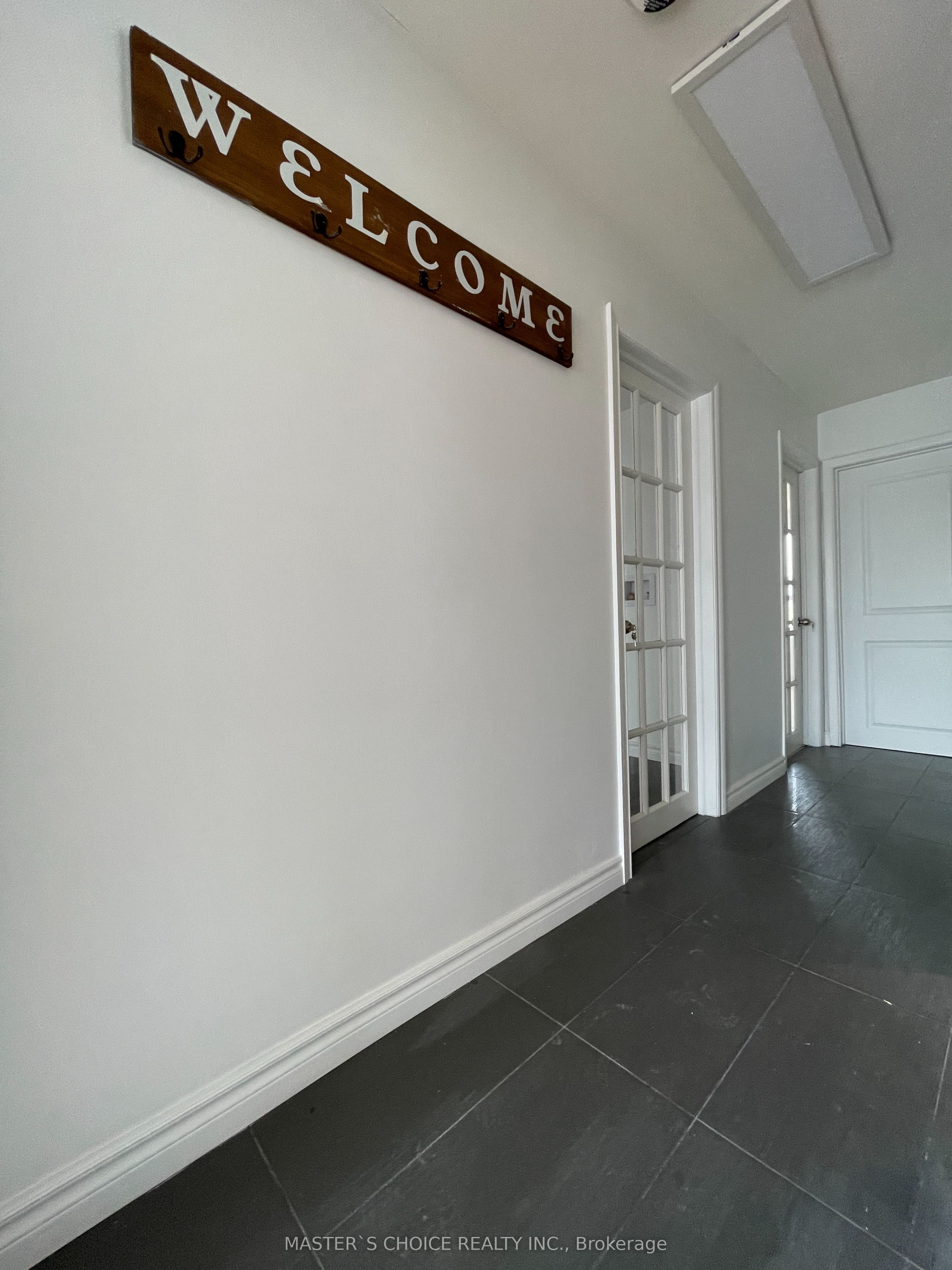 848-850 Wilson Avenue Property Photo 19