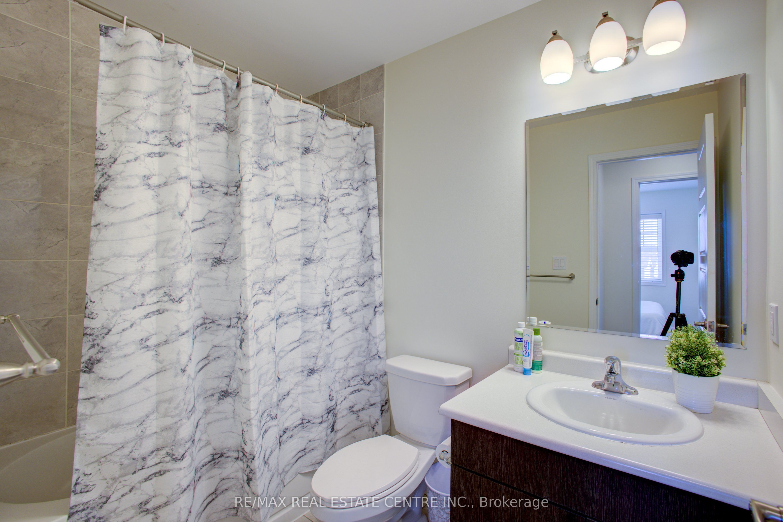 1000 Asleton Boulevard 164 Property Photo 29