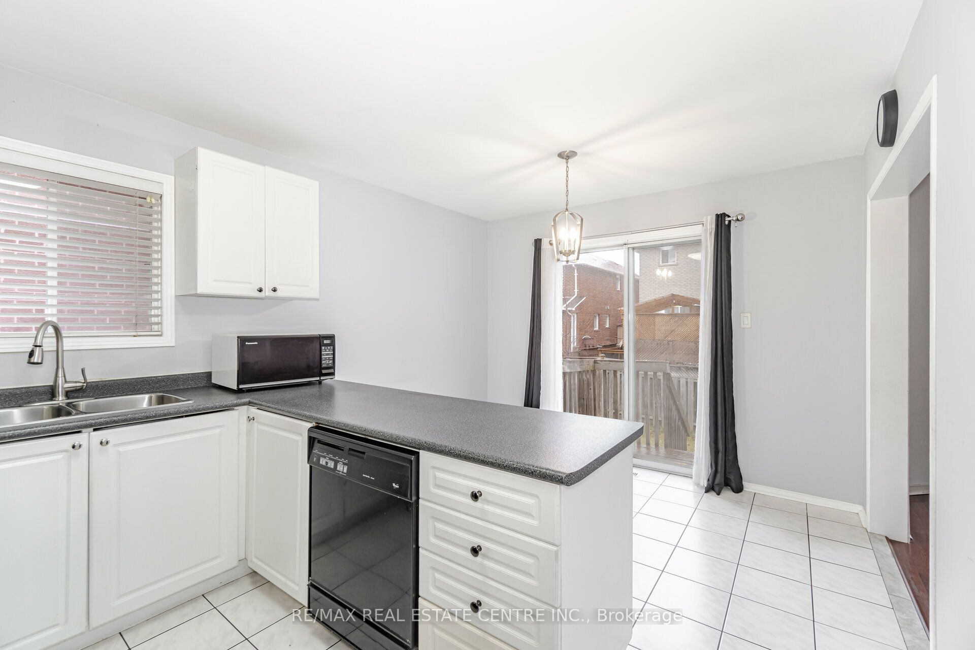 3727 Althorpe Circle Property Photo 13