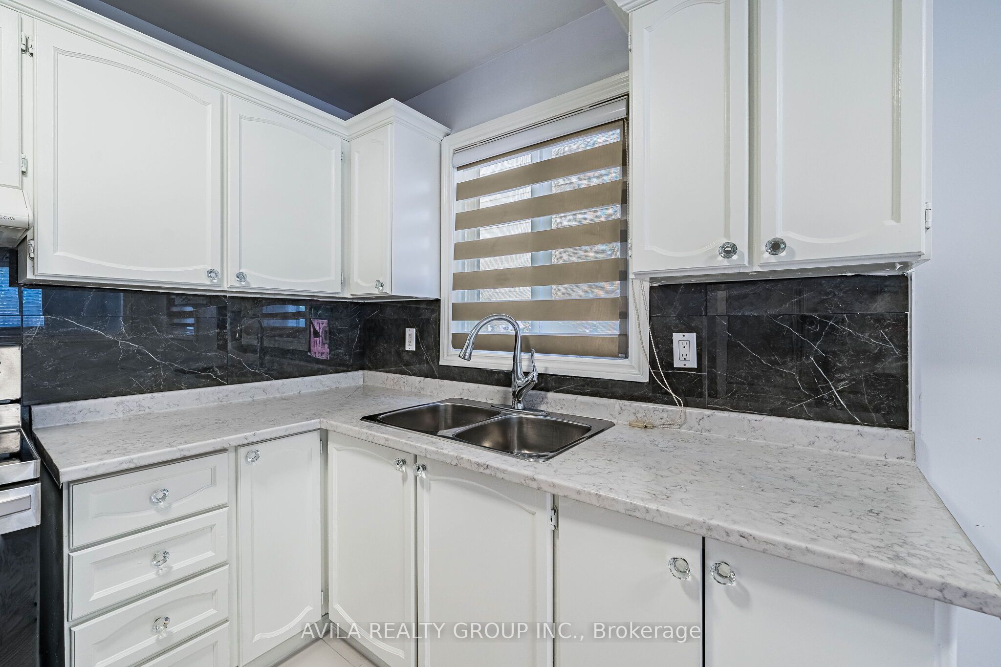 31 Wheatfield Road Property Photo 7