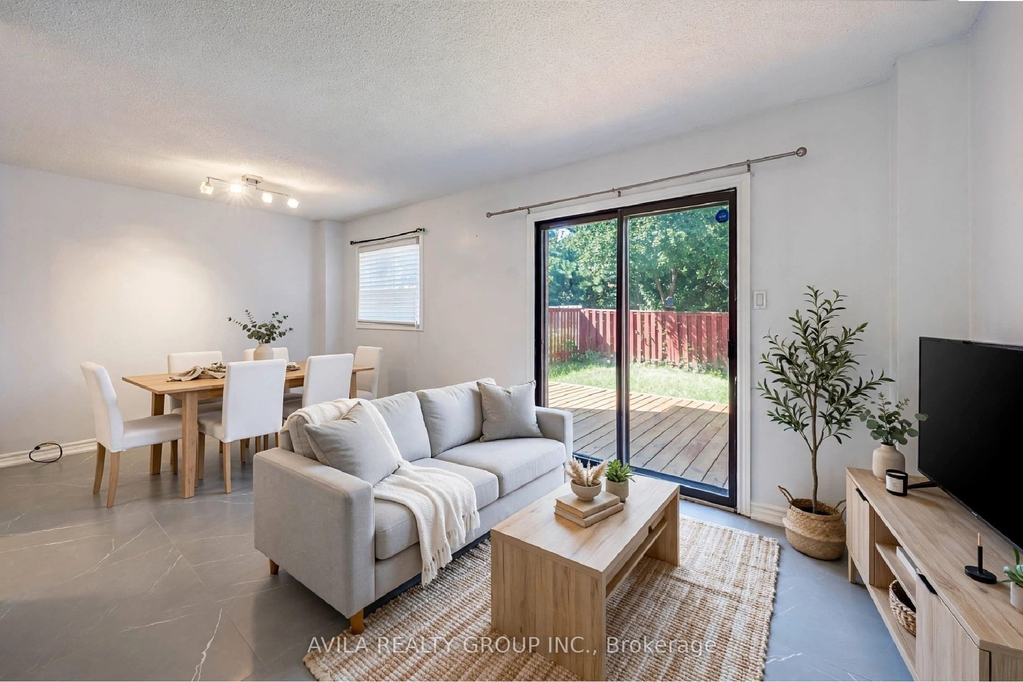 31 Wheatfield Road Property Photo 16