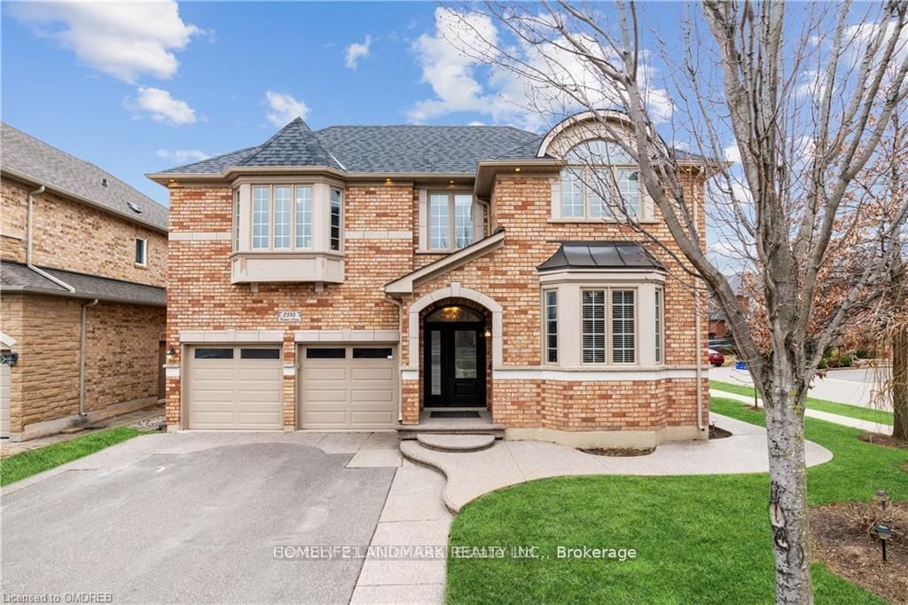 2384 Parkglen Avenue Property Photo 1