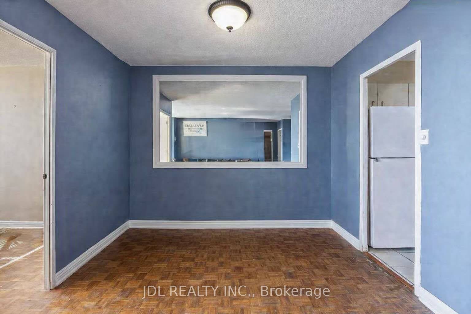 85 Emmett Avenue 1807 Property Photo 9