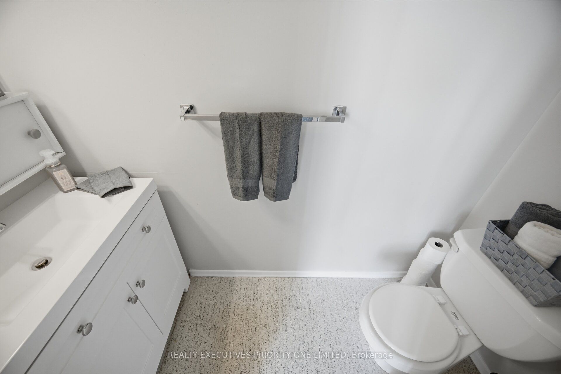 10 Martha Eaton Way 1013 Property Photo 23
