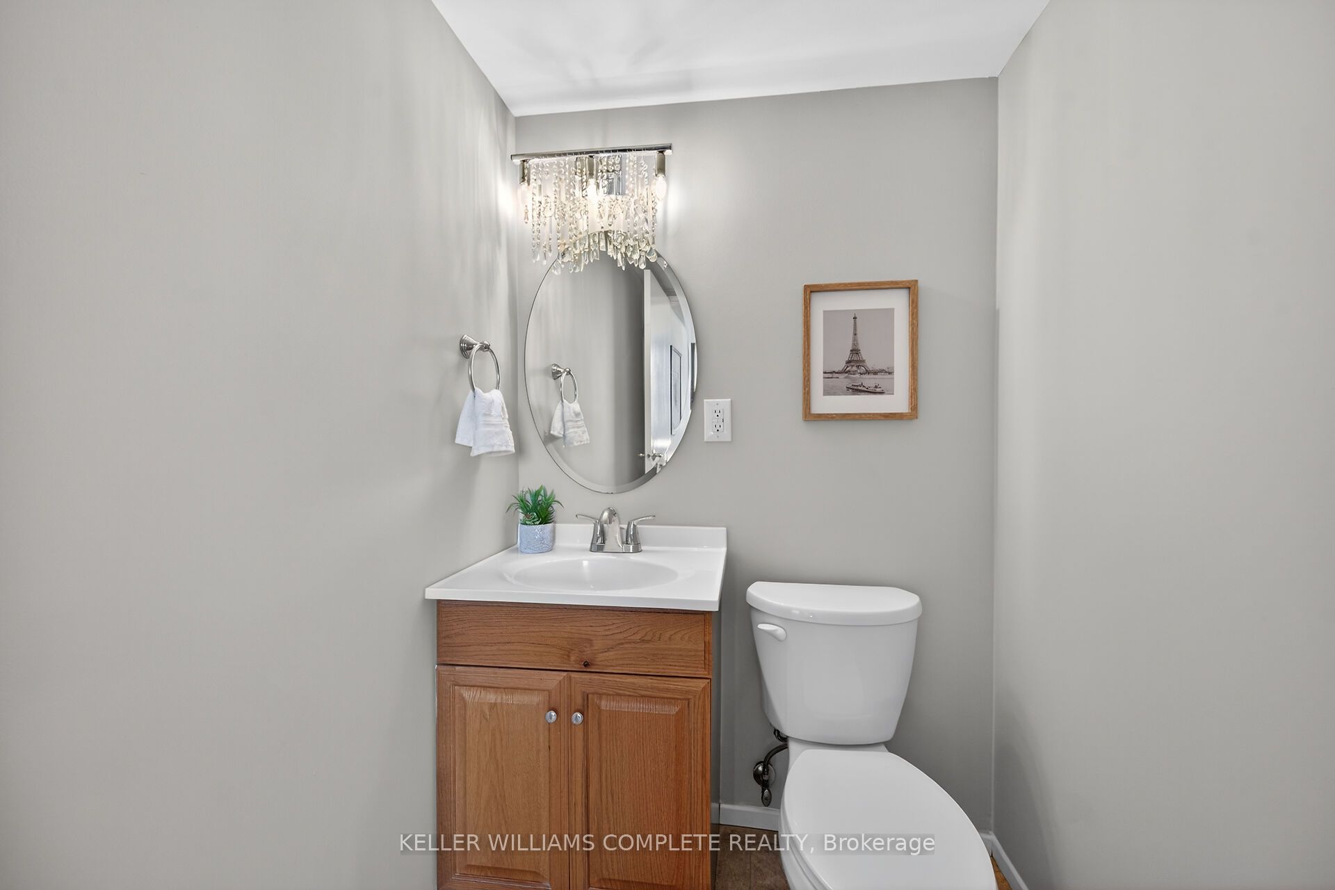 700 Dynes Road 904 Property Photo 21