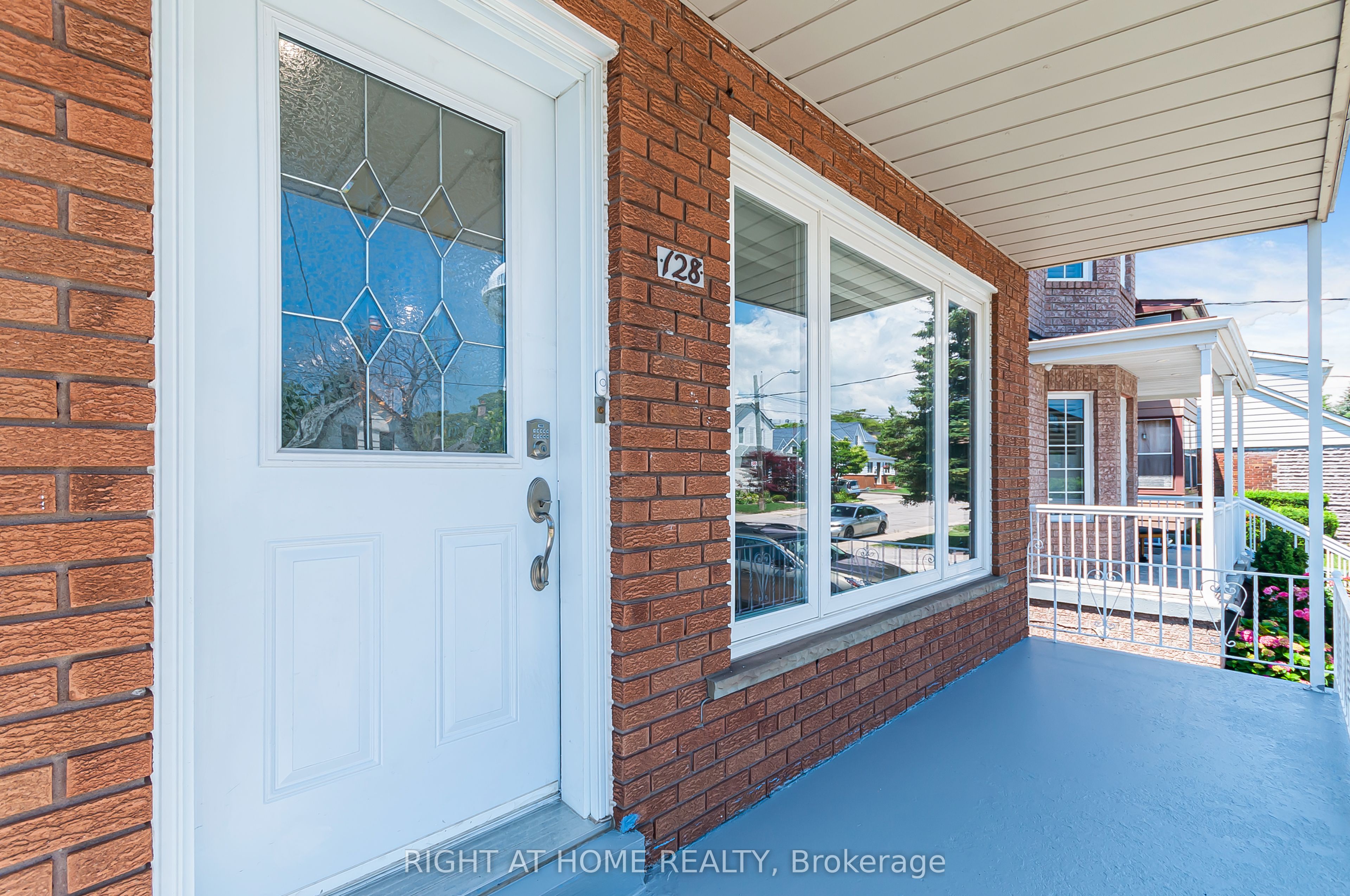 128 Twenty Second Street Main Property Photo 3