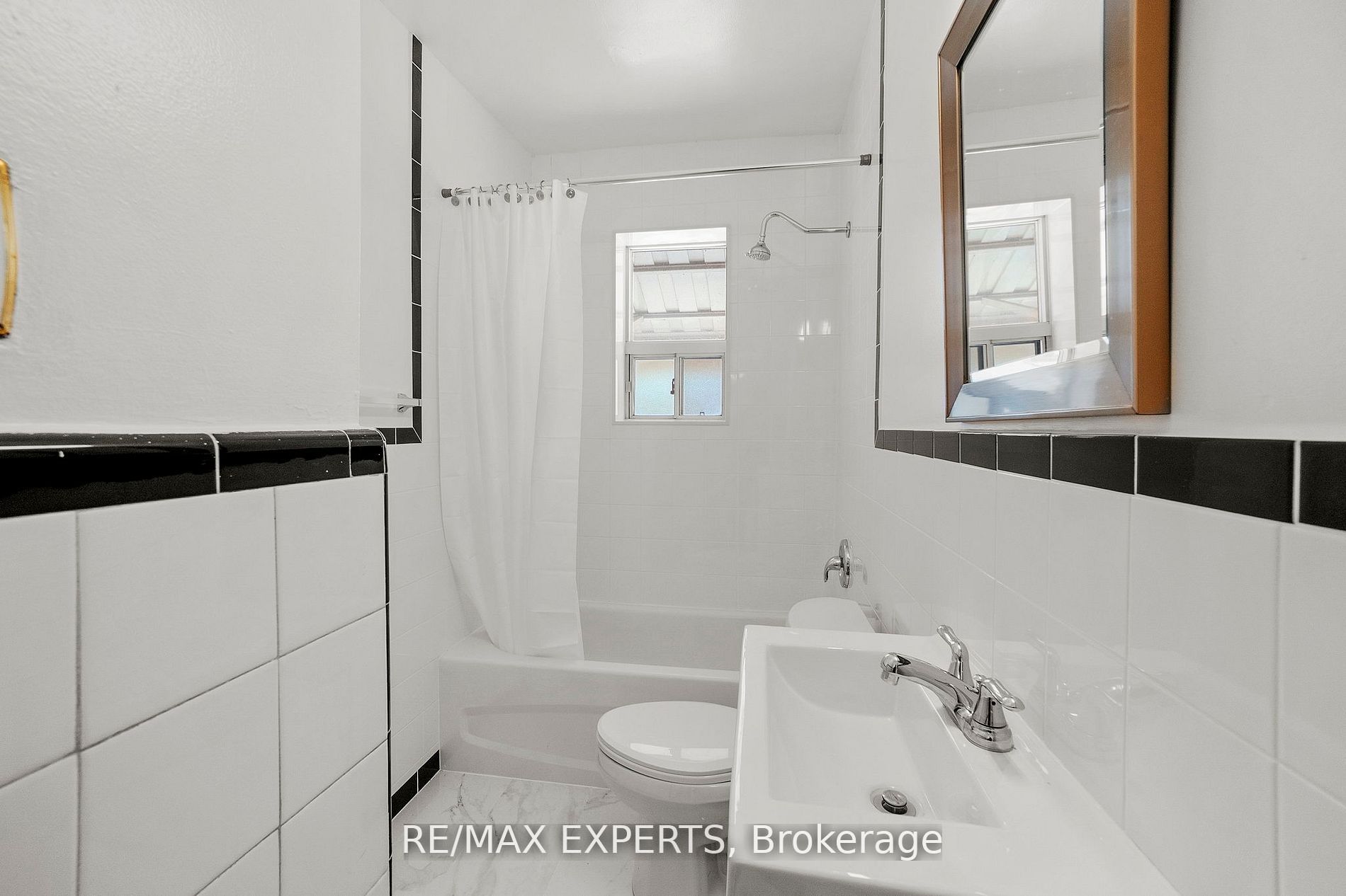 3261a Lakeshore Boulevard W 101 Property Photo 14