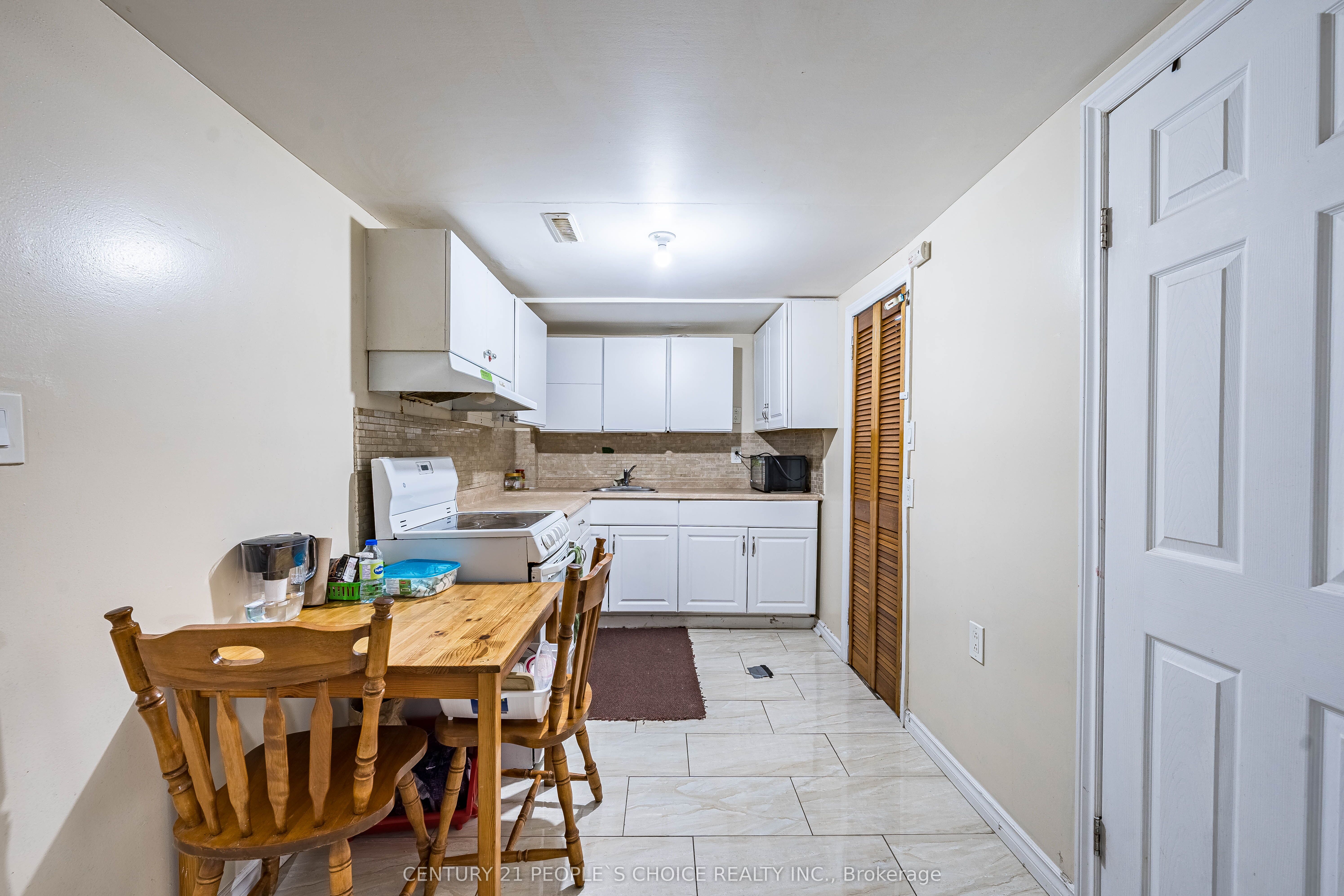 242 John Garland Boulevard 2 Property Photo 7