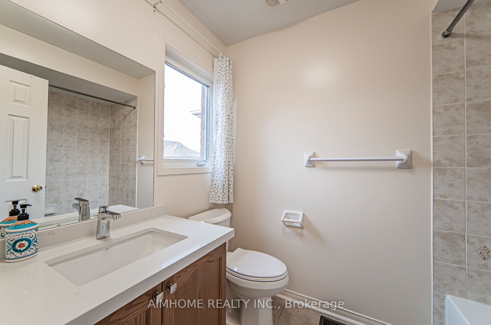 688 Courtney Valley Road Property Photo 11