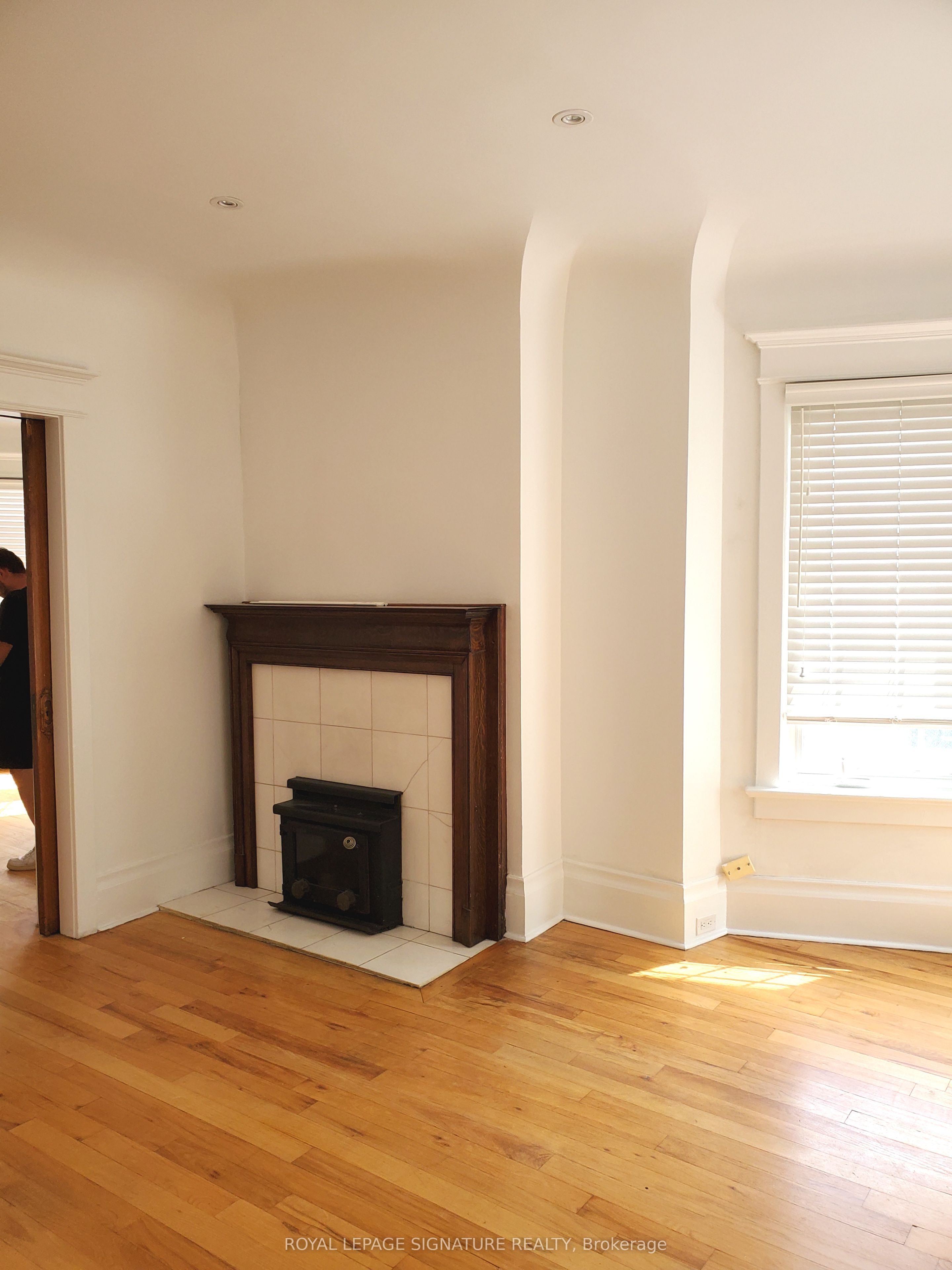 1 Maynard Avenue 1 Property Photo 9
