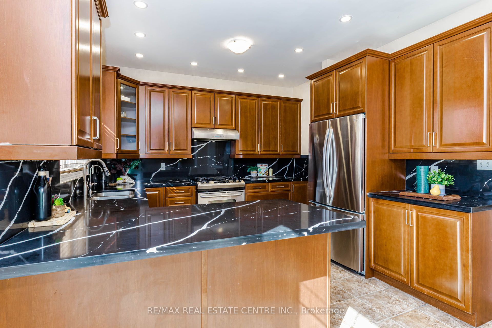 14 Alboreto Way Property Photo 11