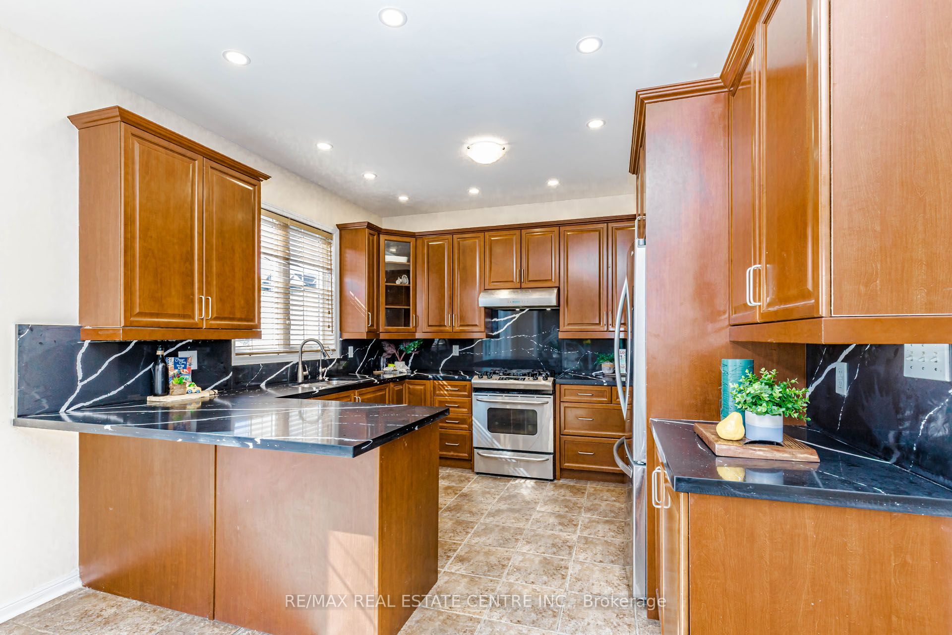 14 Alboreto Way Property Photo 12