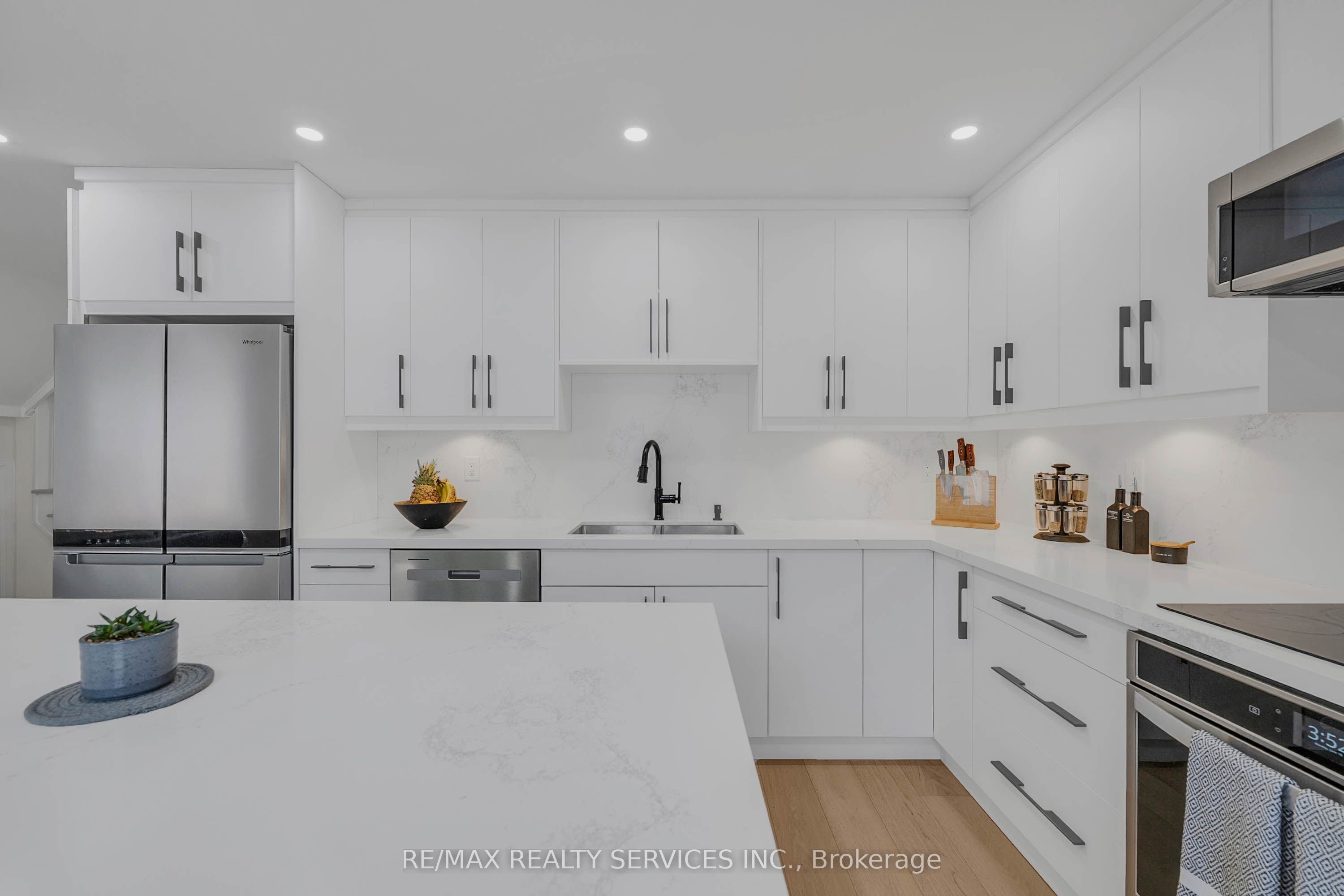 128 Seaside Circle Property Photo 12