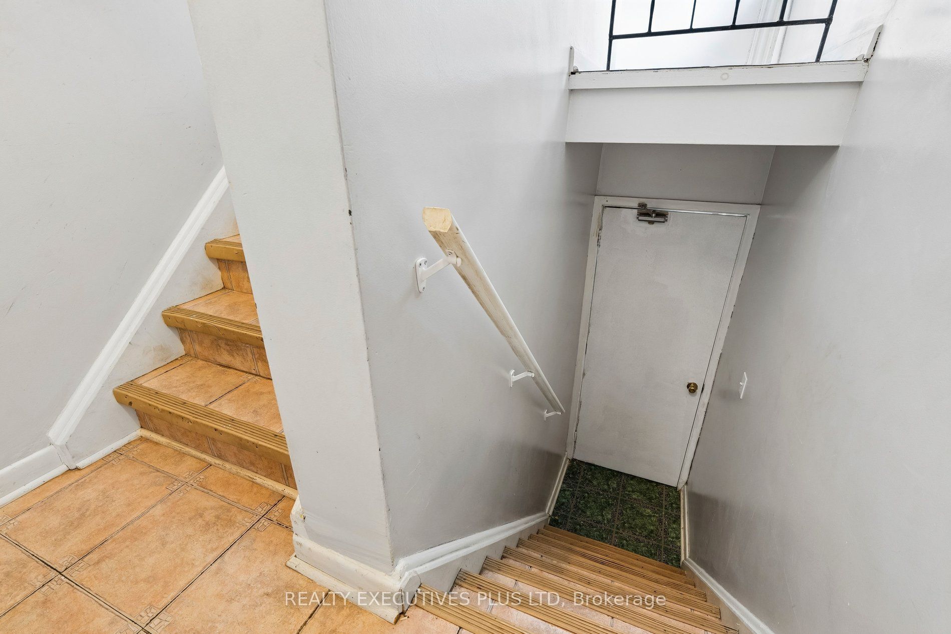 74 Calstock Drive Property Photo 2