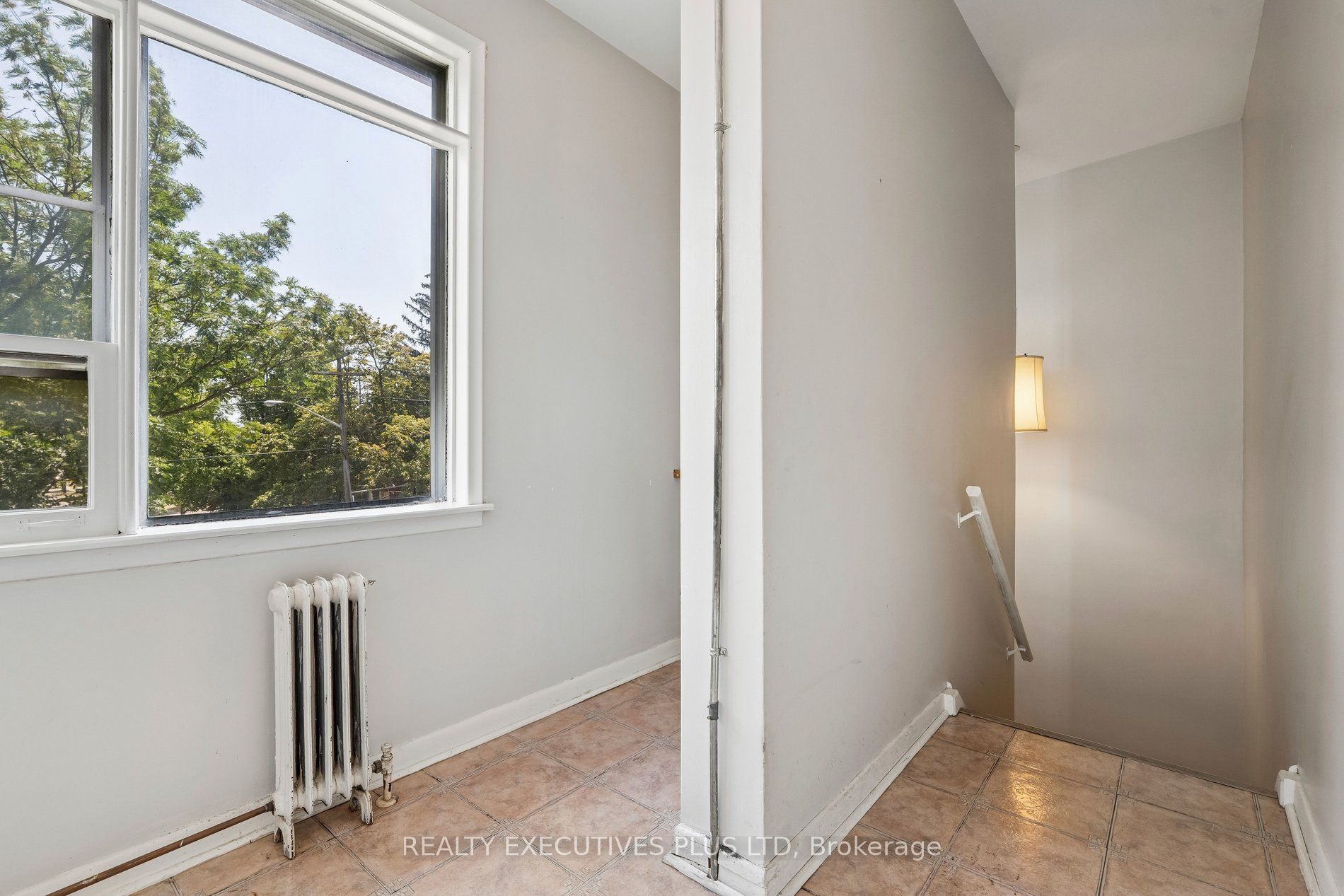 74 Calstock Drive Property Photo 3