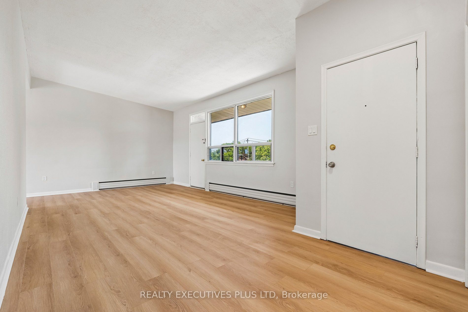 74 Calstock Drive Property Photo 6