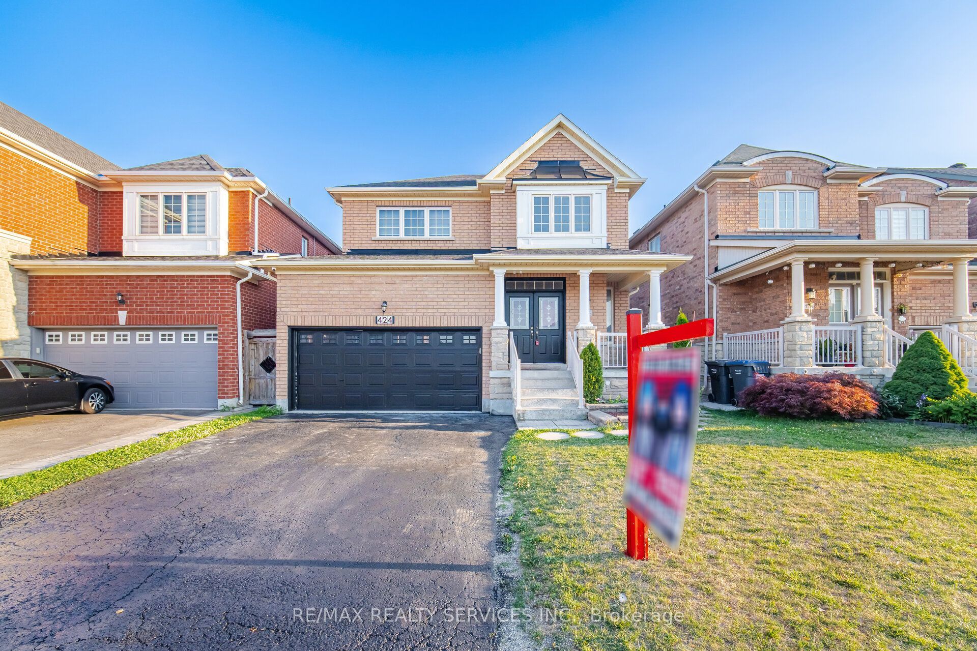 424 Sunny Meadow Boulevard Property Photo 3