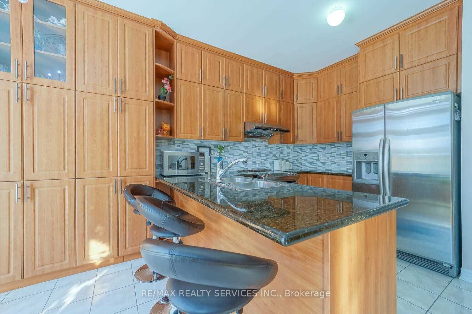 424 Sunny Meadow Boulevard Property Photo 4