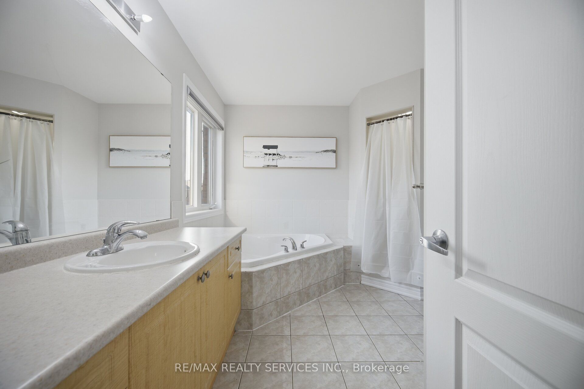 424 Sunny Meadow Boulevard Property Photo 29