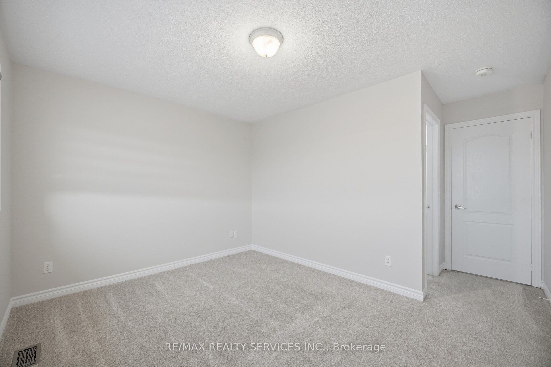 424 Sunny Meadow Boulevard Property Photo 33