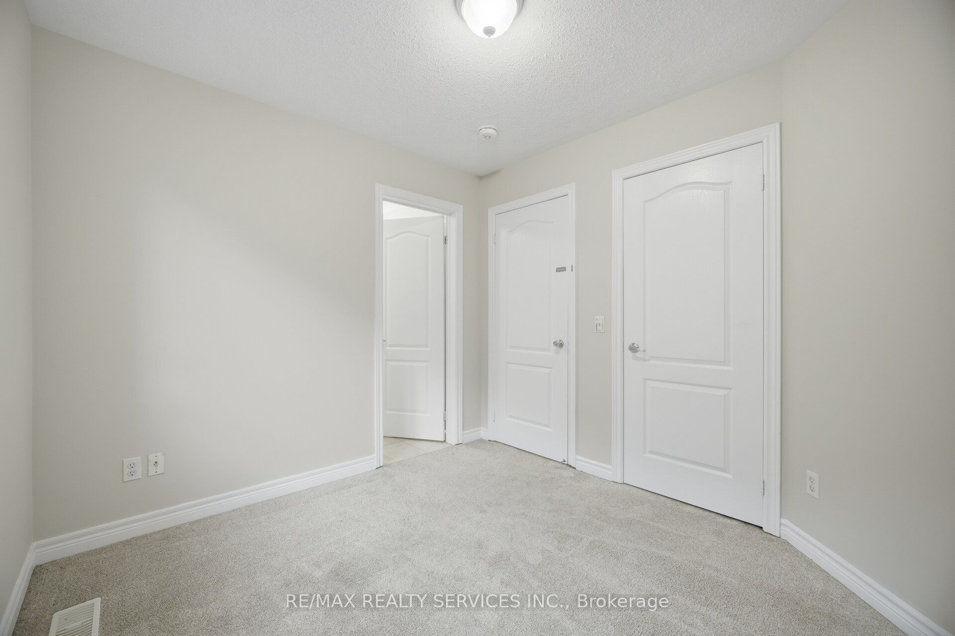 424 Sunny Meadow Boulevard Property Photo 38