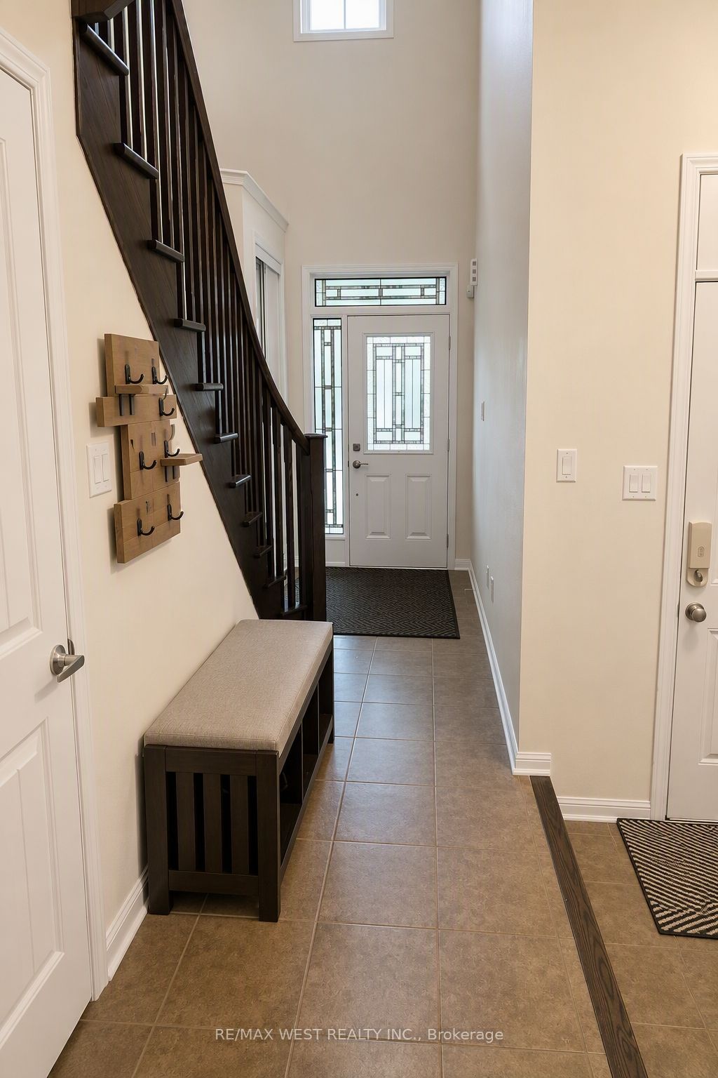 296 Ruhl Drive Property Photo 2