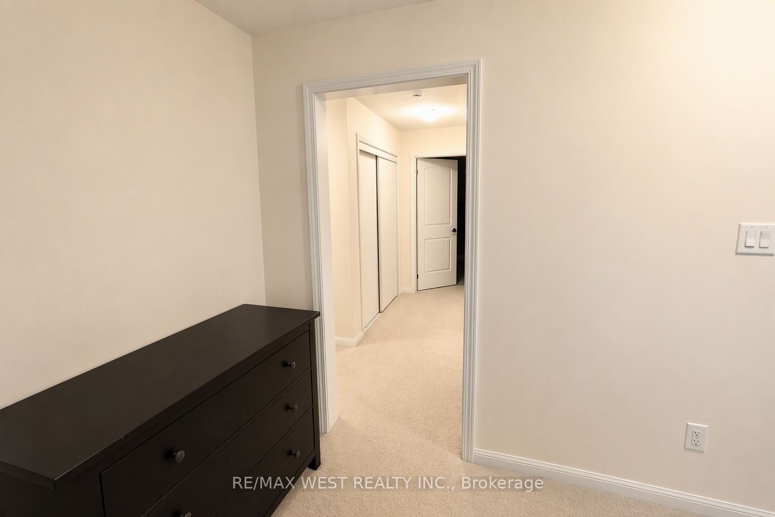 296 Ruhl Drive Property Photo 11