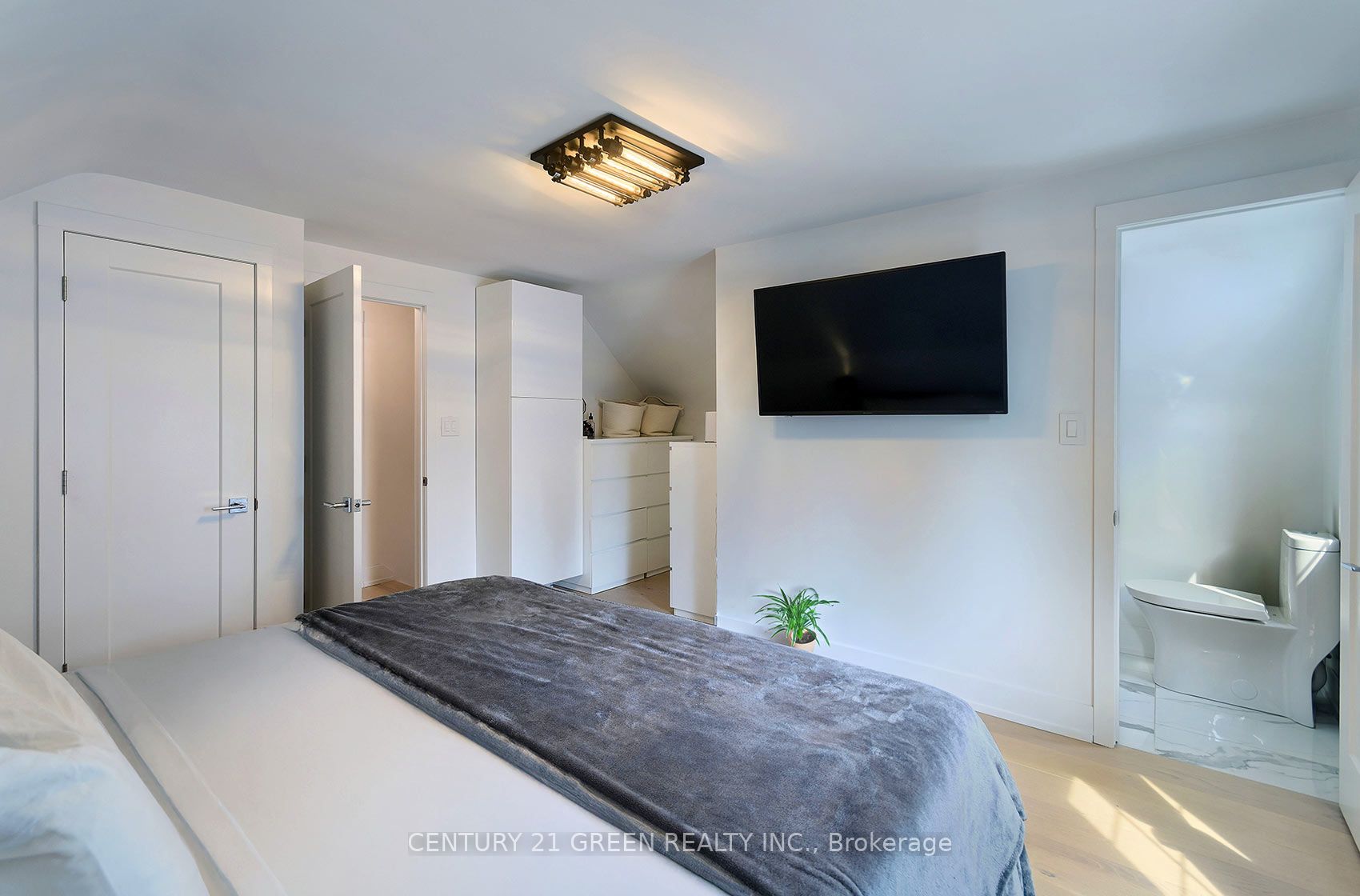32 Castlebar Road Property Photo 21