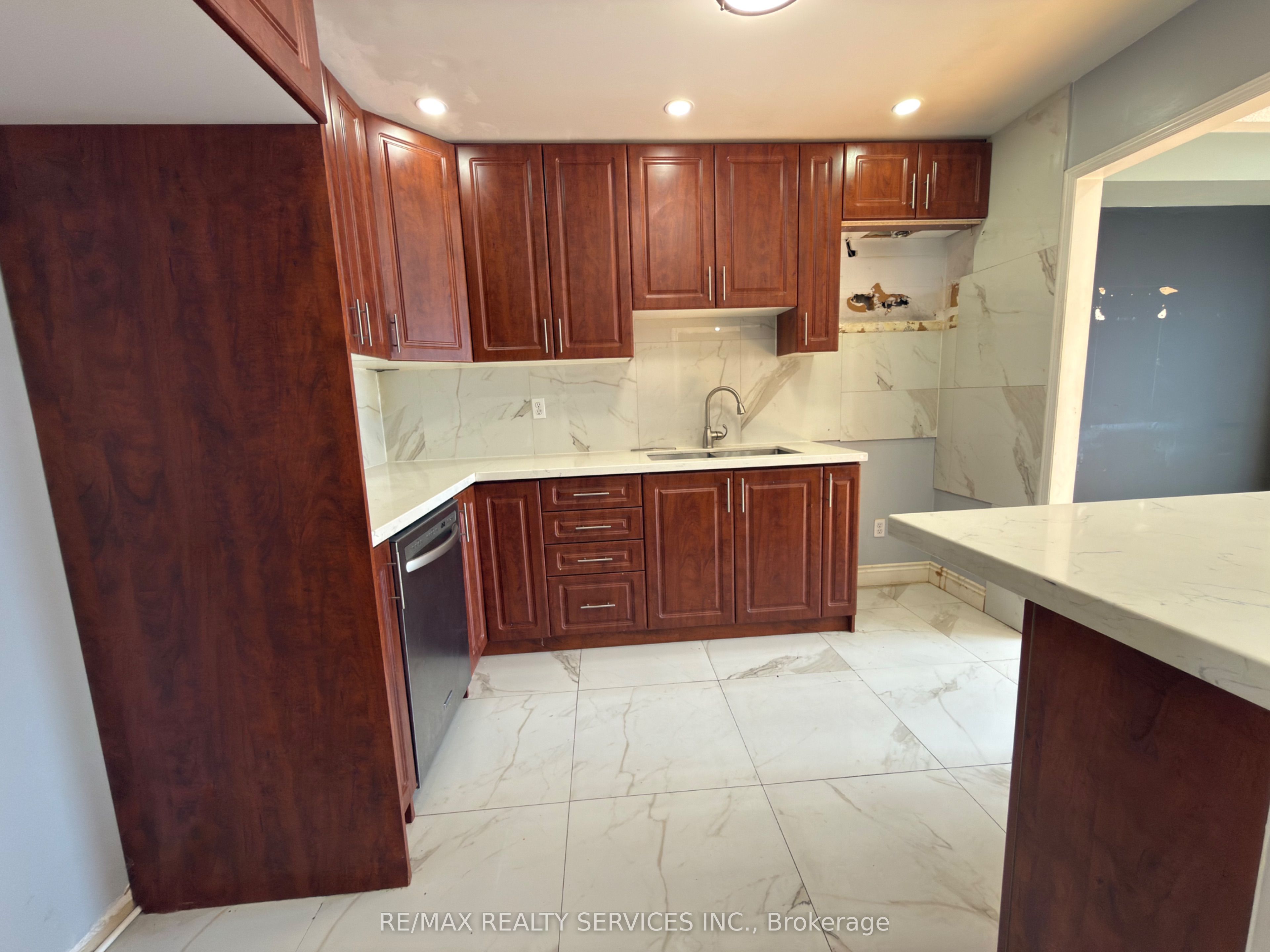 13 Wickstead Court Property Photo 13