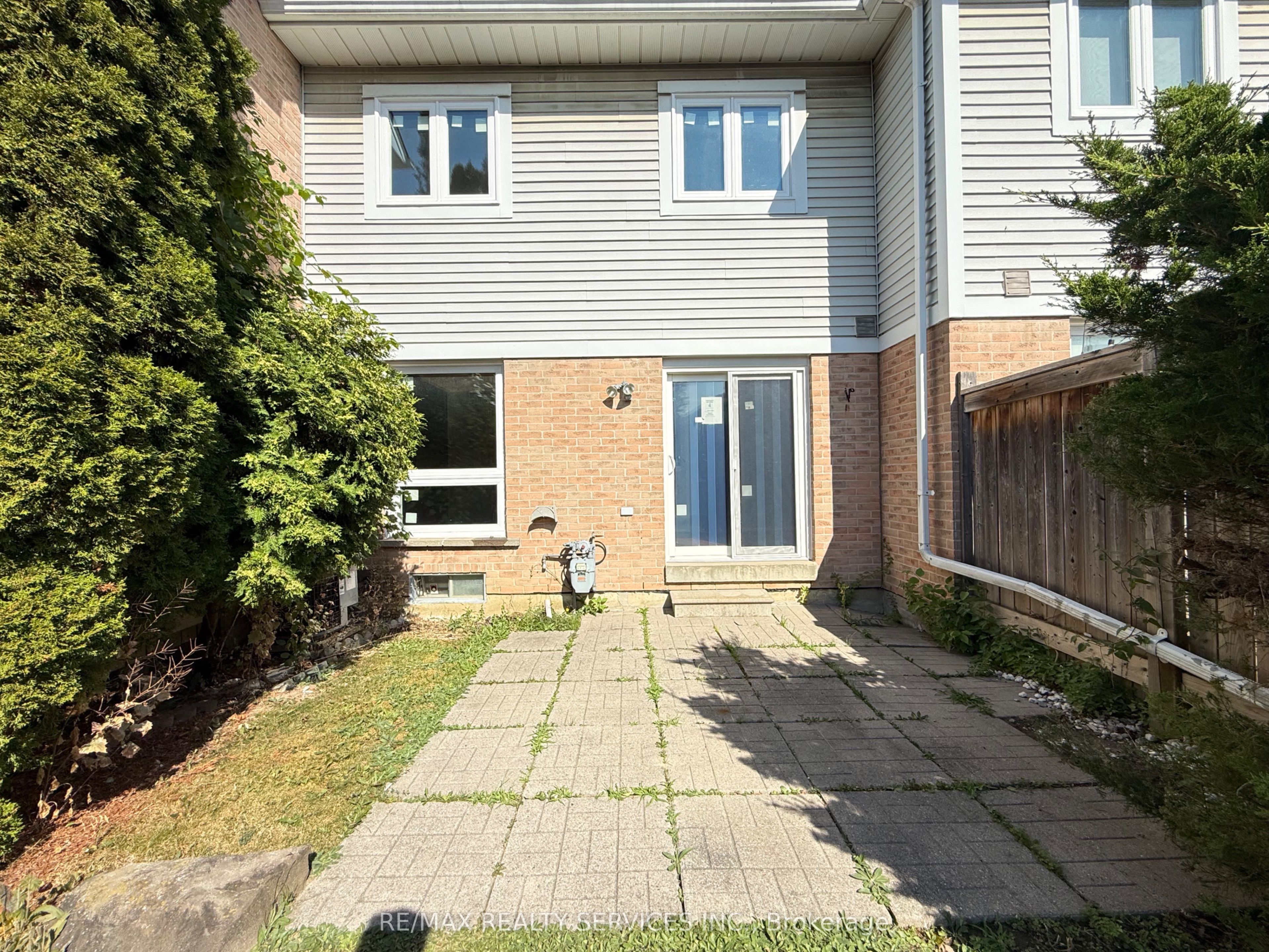 13 Wickstead Court Property Photo 29