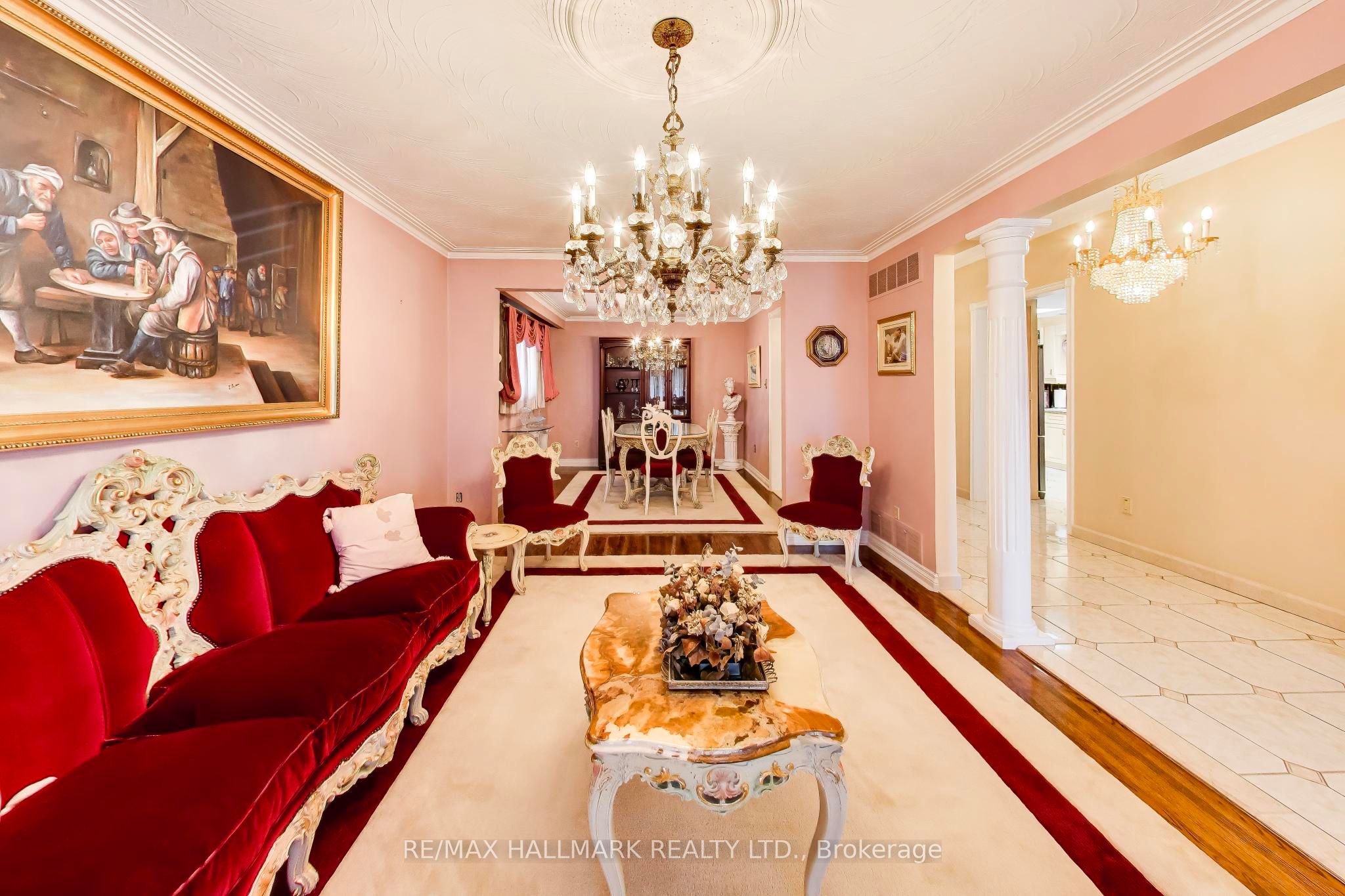 5 Byworth Boulevard Property Photo 8