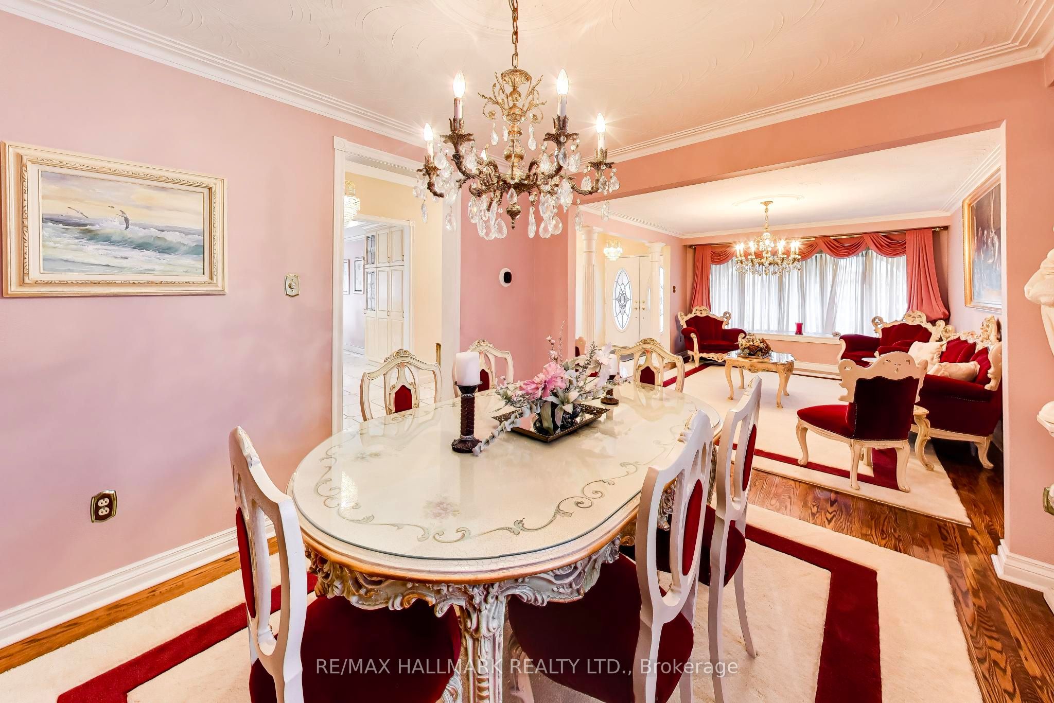 5 Byworth Boulevard Property Photo 10