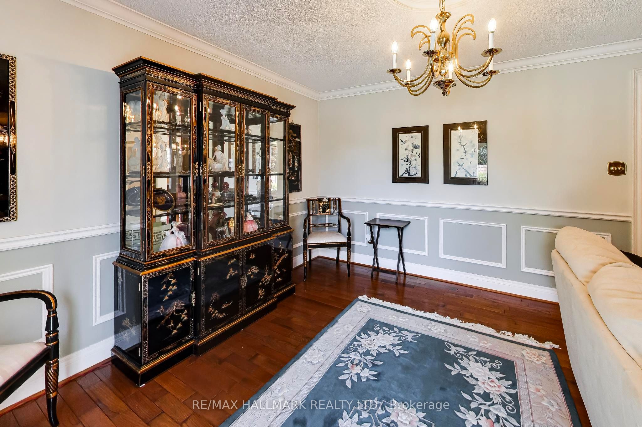 5 Byworth Boulevard Property Photo 18