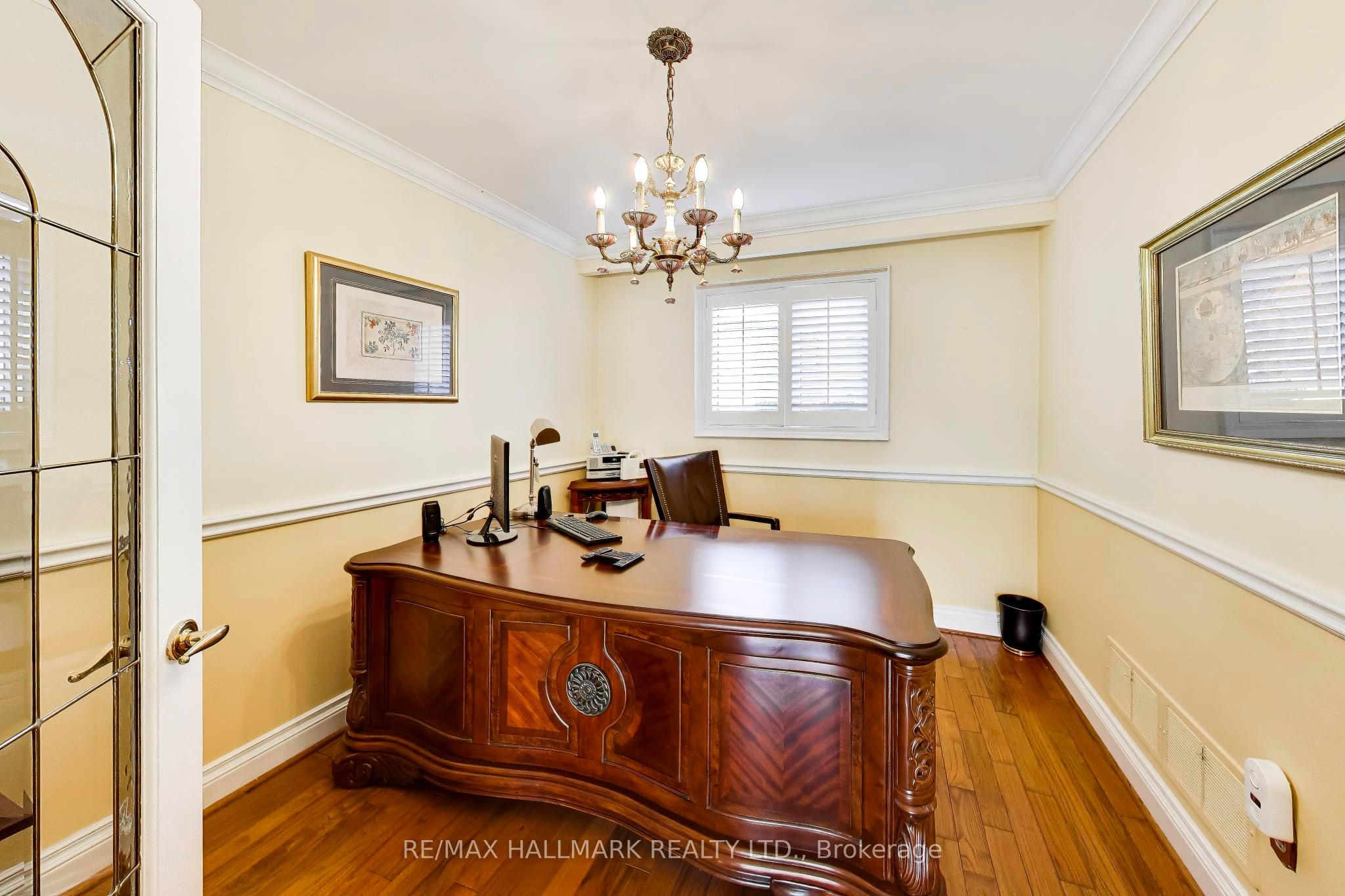 5 Byworth Boulevard Property Photo 19